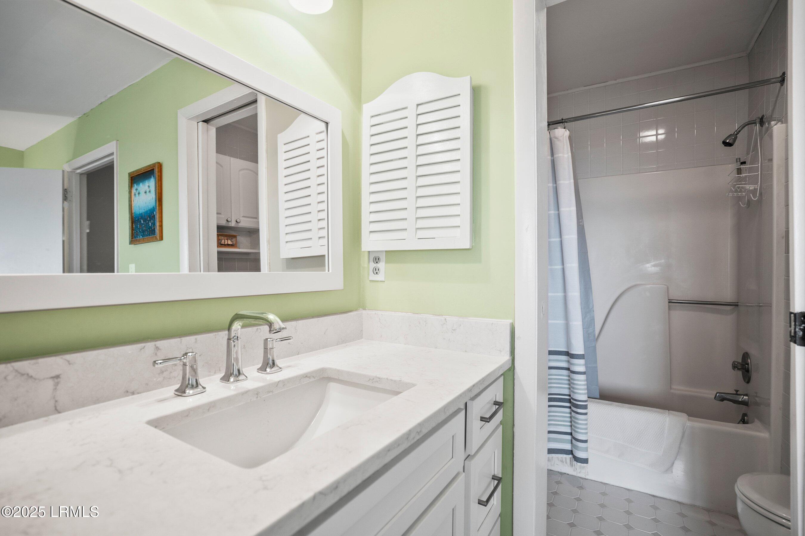 5 Cedar Reef Drive D201, St. Helena Island Unit: D201
