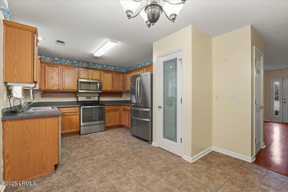 273 Stoney Crossing