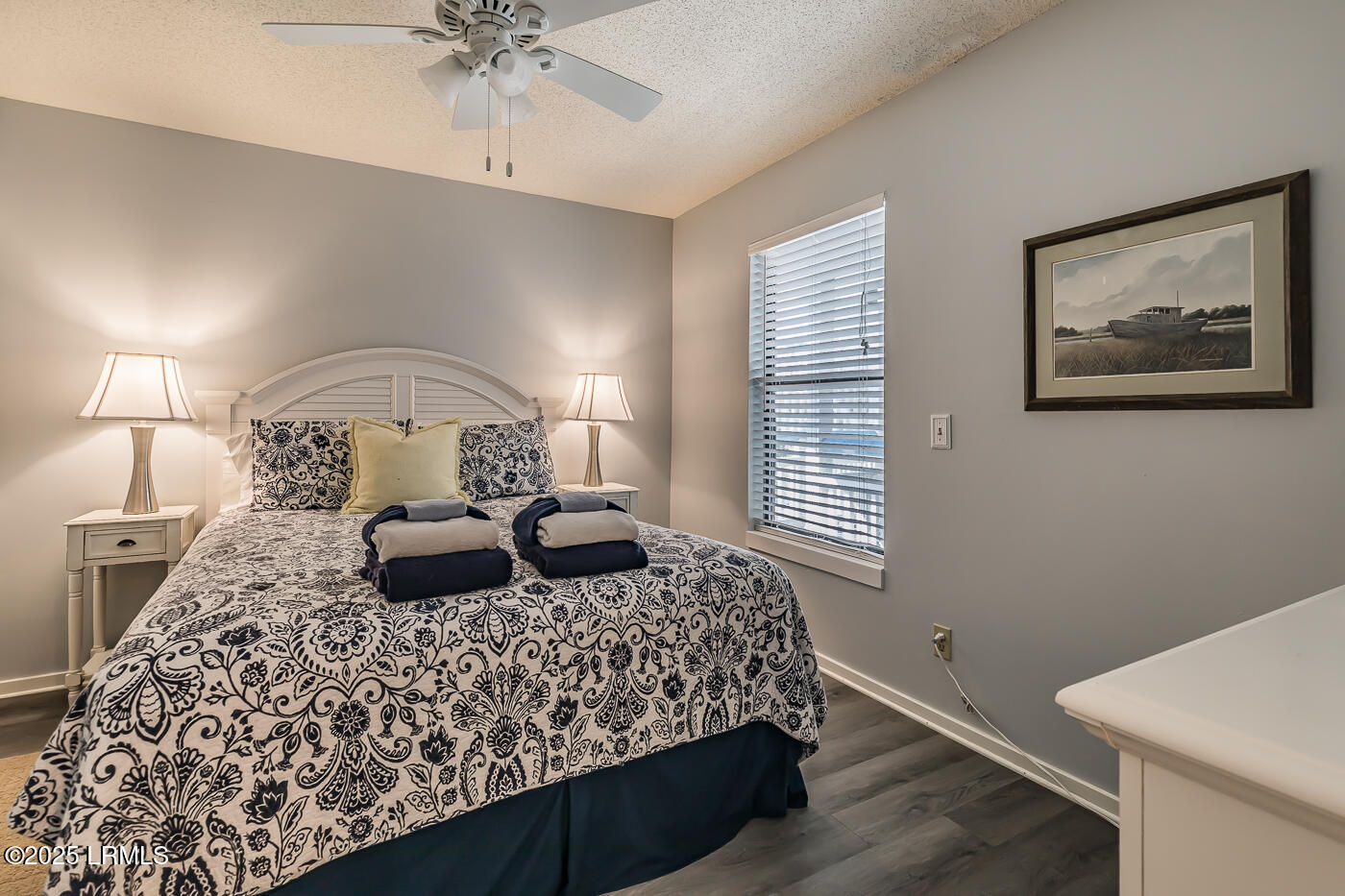6 Harbor Drive N M214