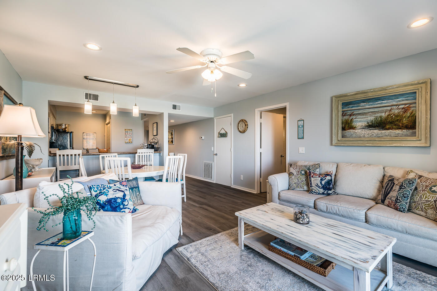 6 Harbor Drive N M214