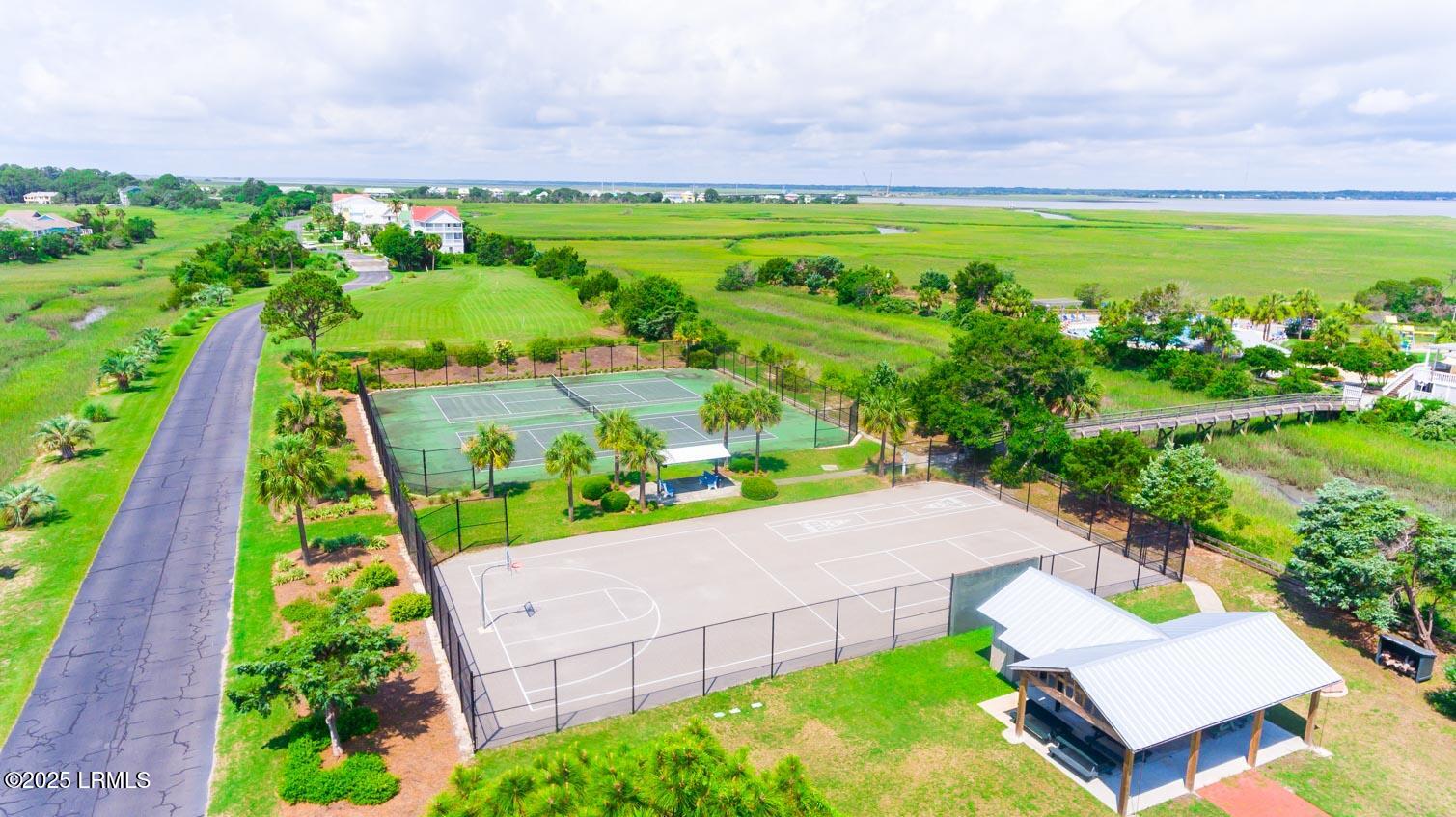 6 Harbor Drive N M214
