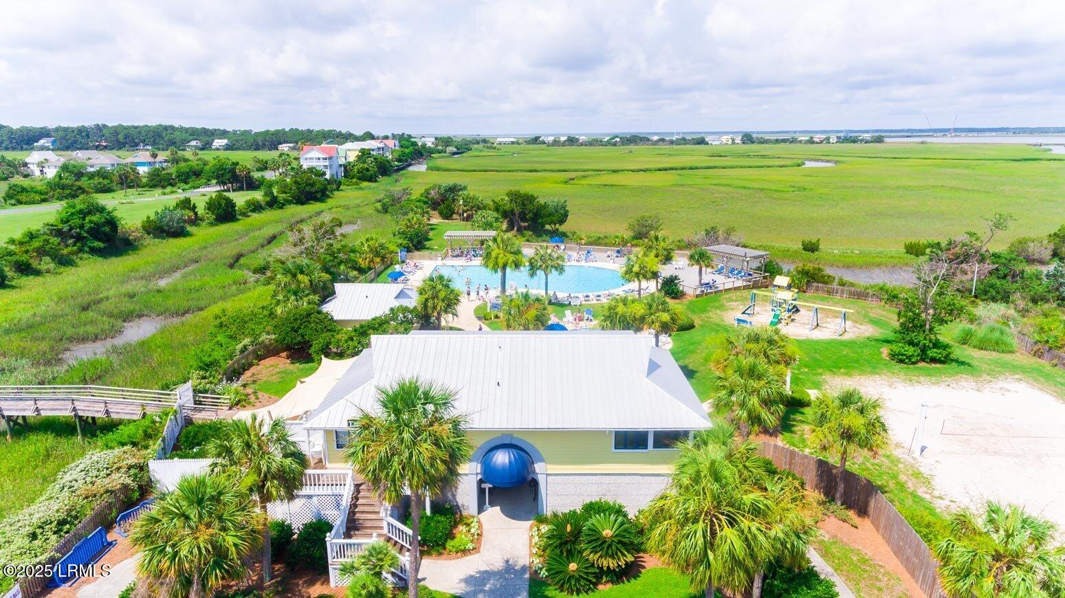 6 Harbor Drive N M214