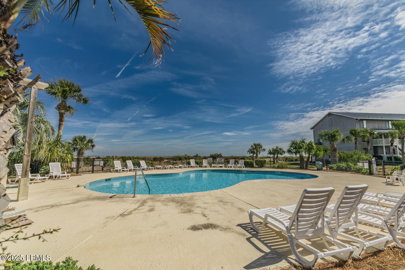 6 Harbor Drive N M214