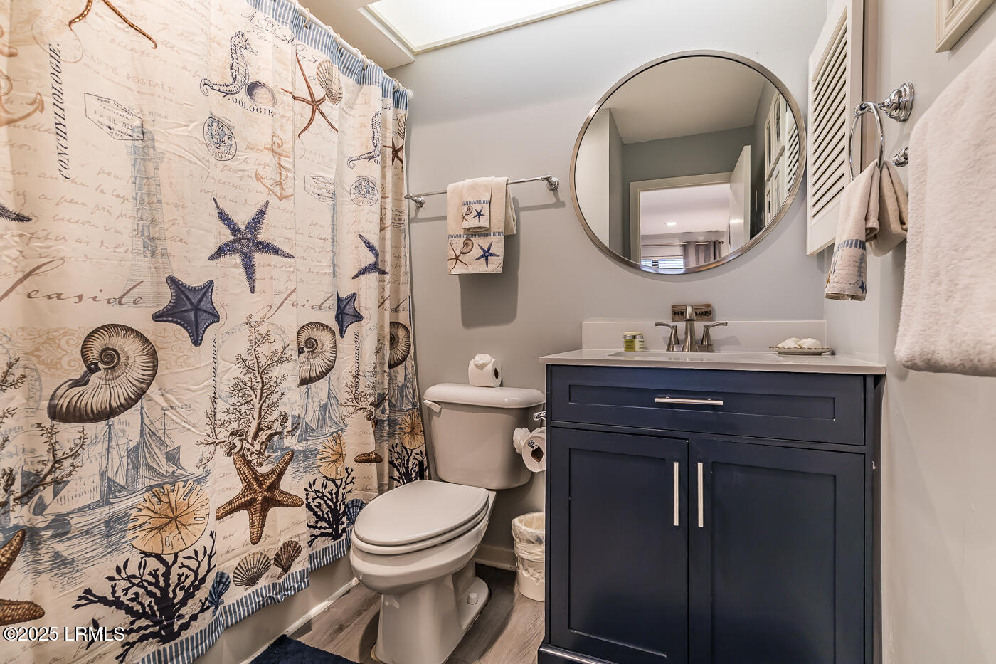 6 Harbor Drive N M214
