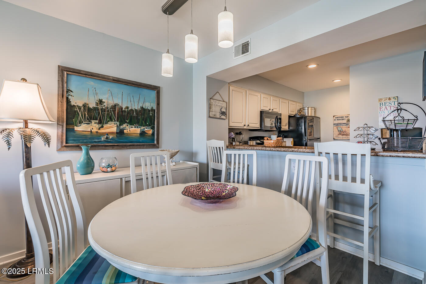 6 Harbor Drive N M214