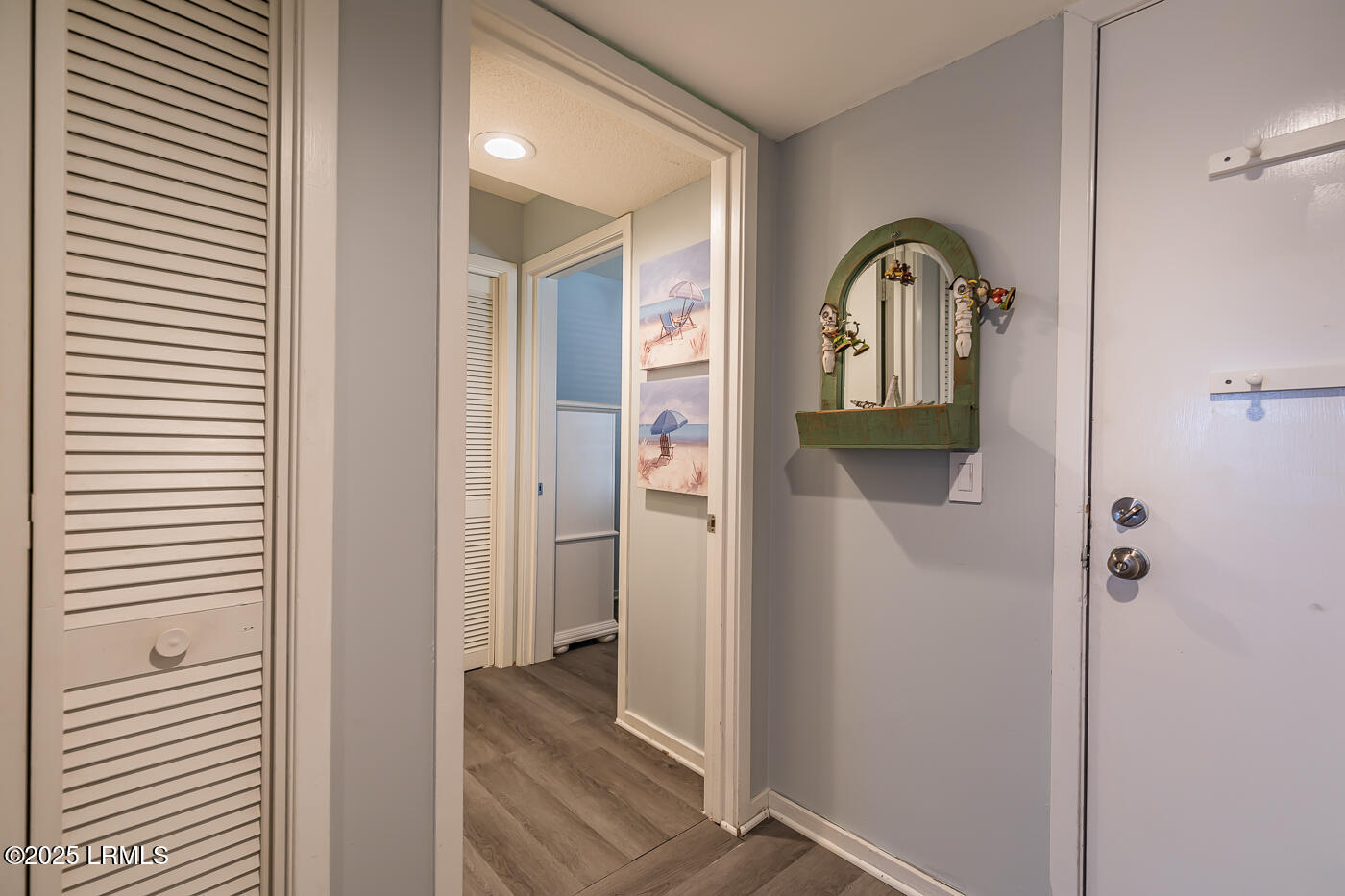 6 Harbor Drive N M214