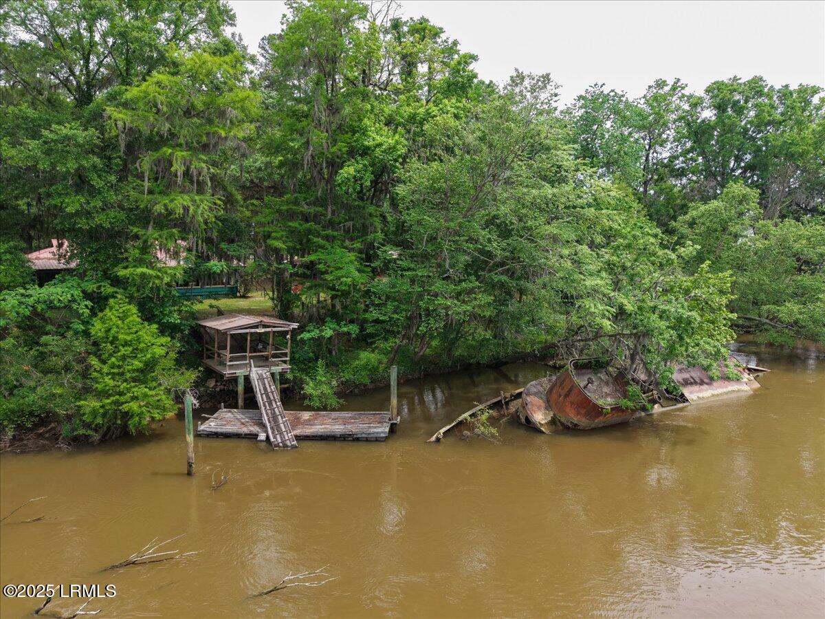 6747 Purrysburg Road
