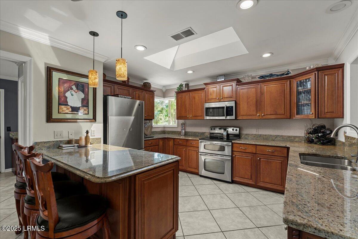 69 White Oaks Circle