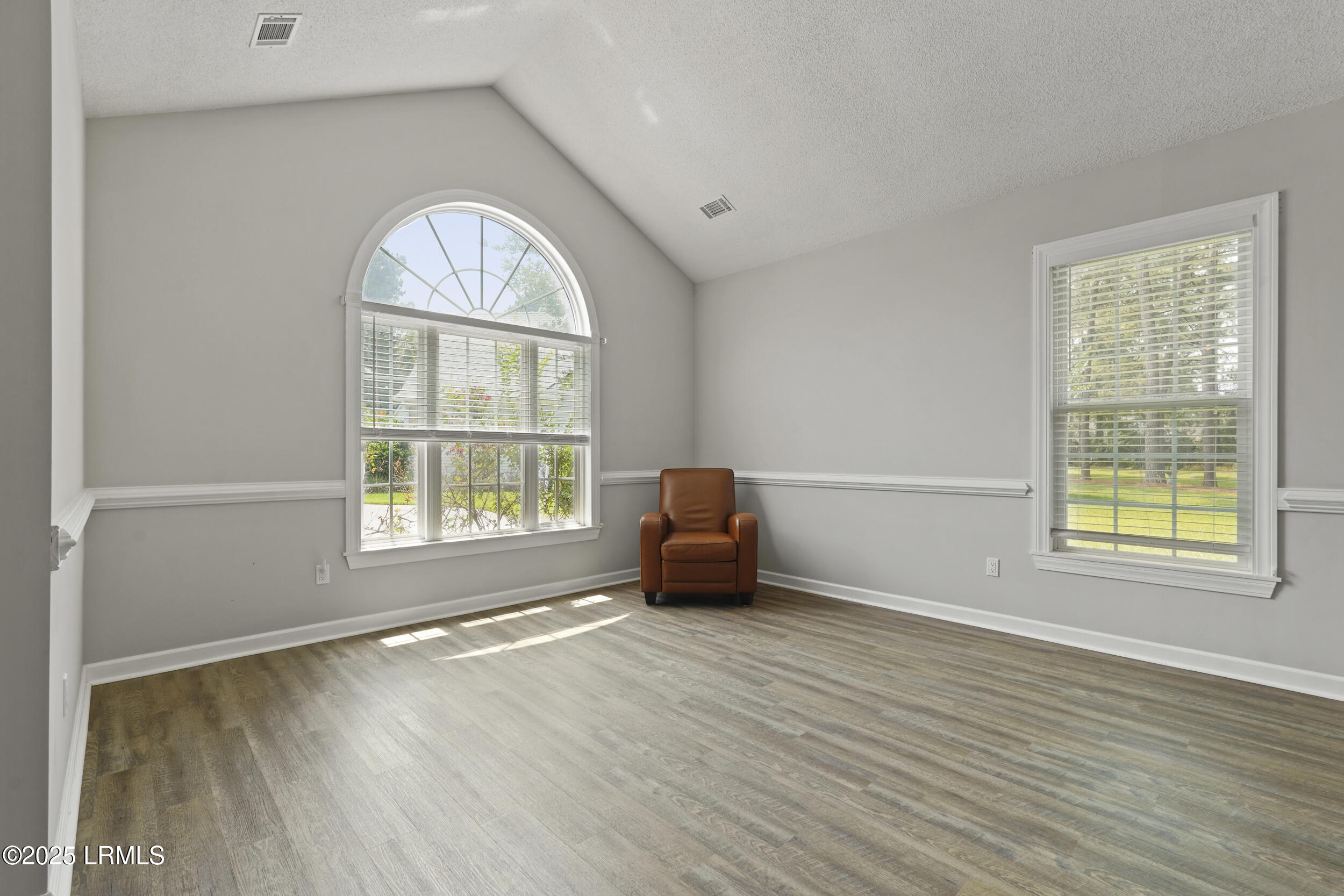 10 Saint George Circle