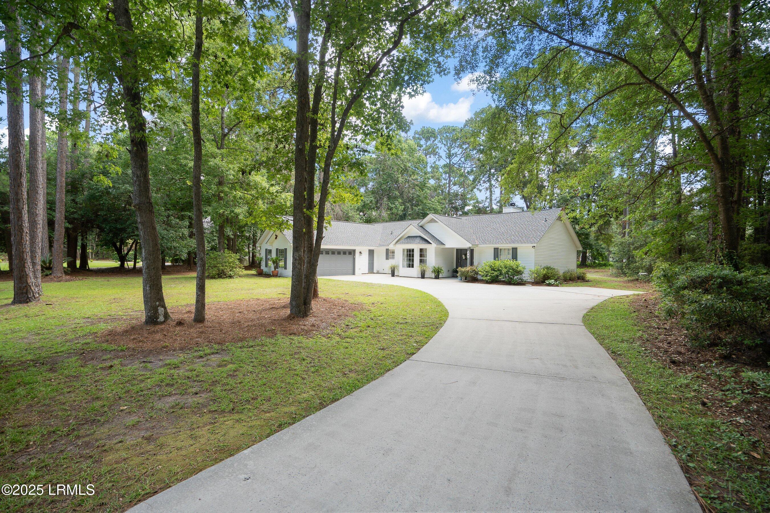 24 Thomas Sumter Street