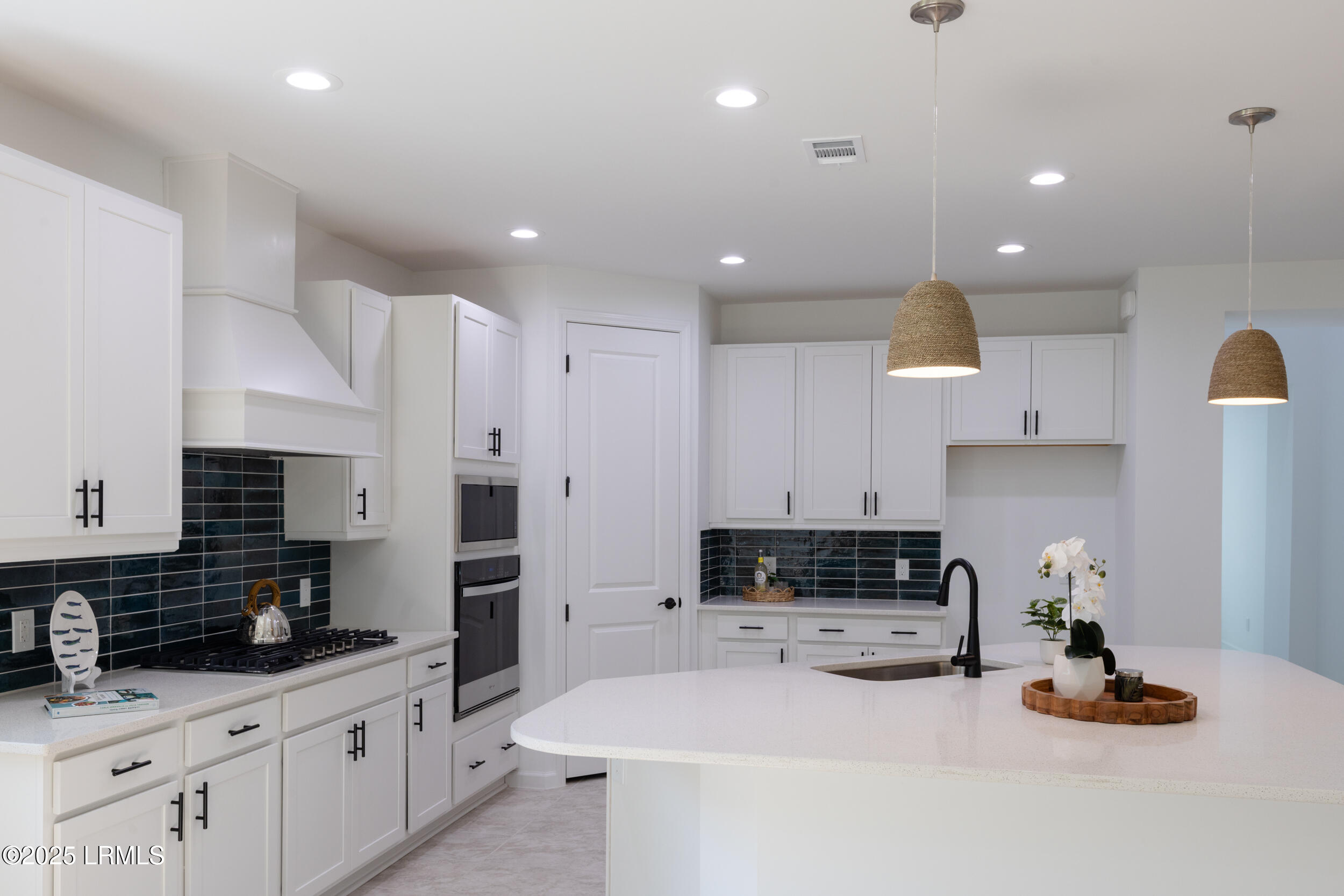 510 Horizon Court