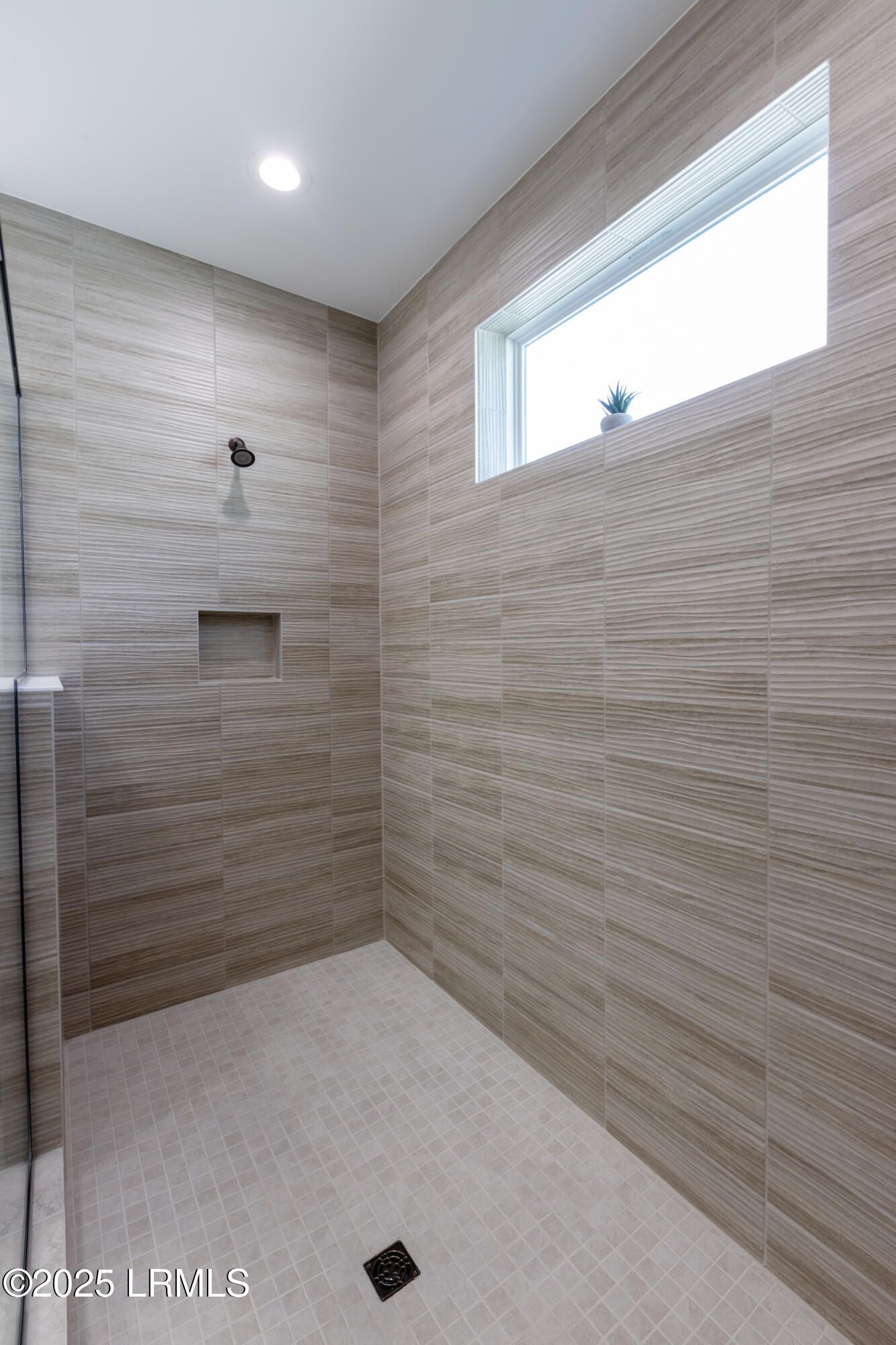 510 Horizon Court