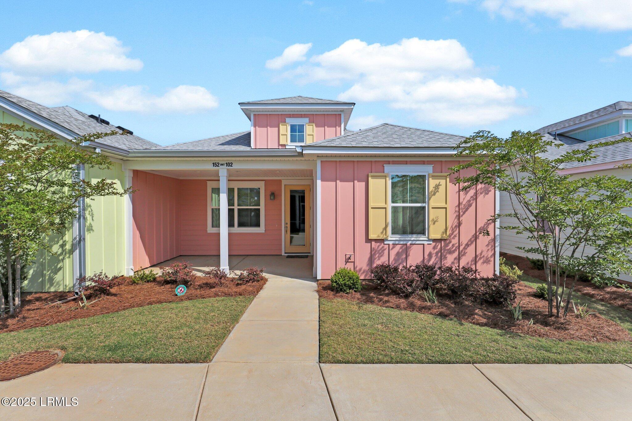 152 Caribbean Soul Avenue 102