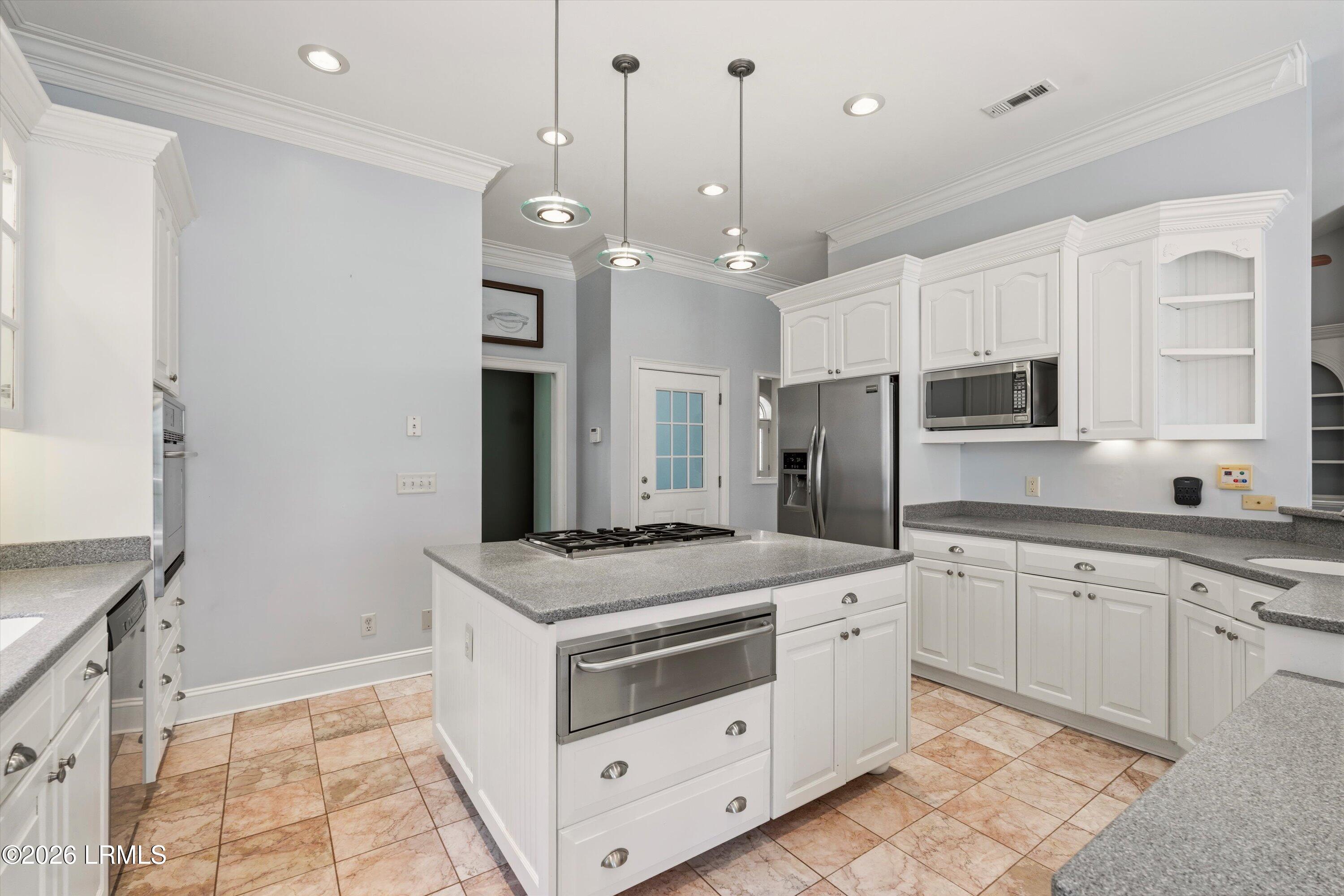 370 Fripp Point Road, St. Helena Island