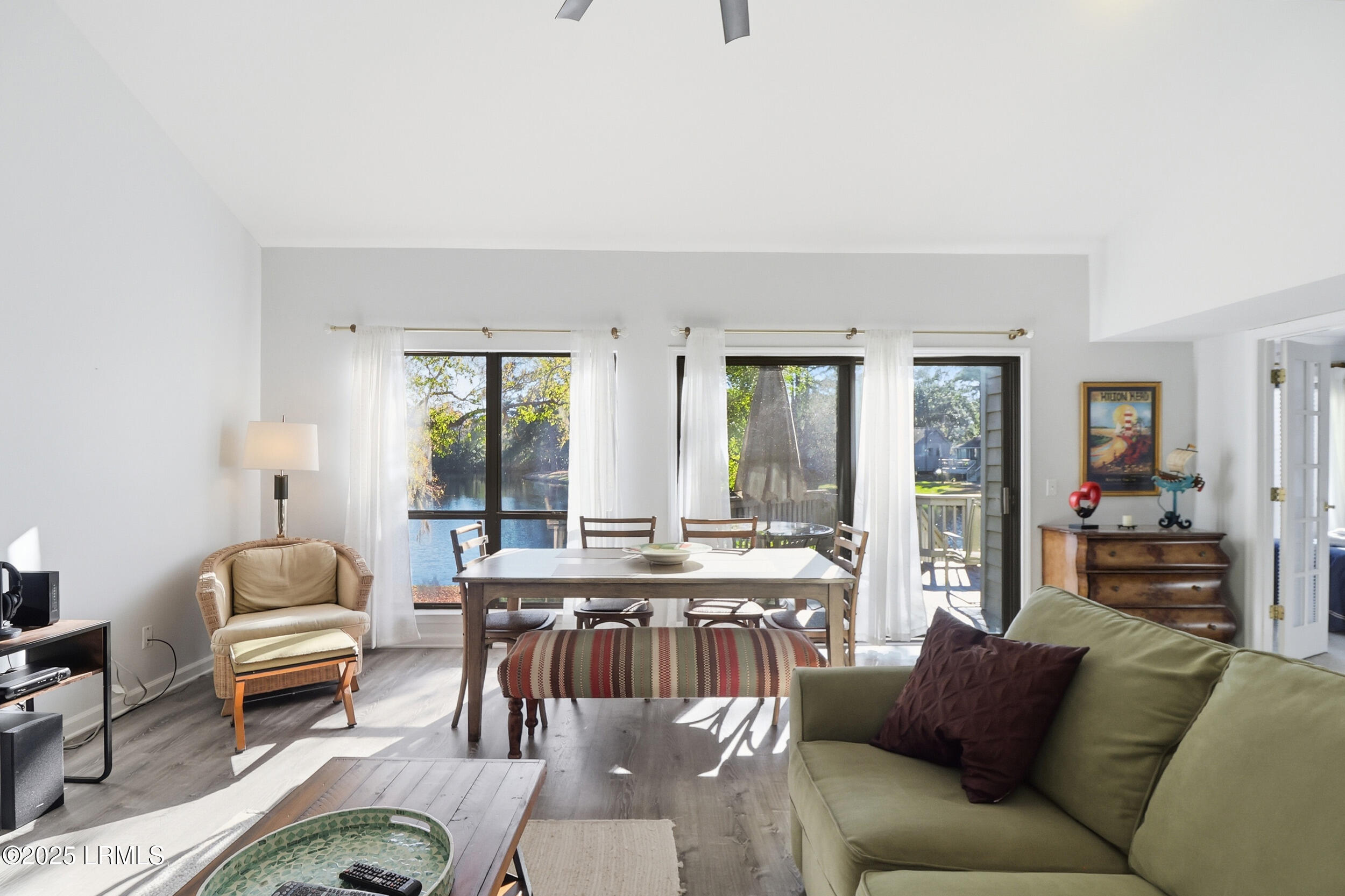 17 Lake Forest Drive 3348
