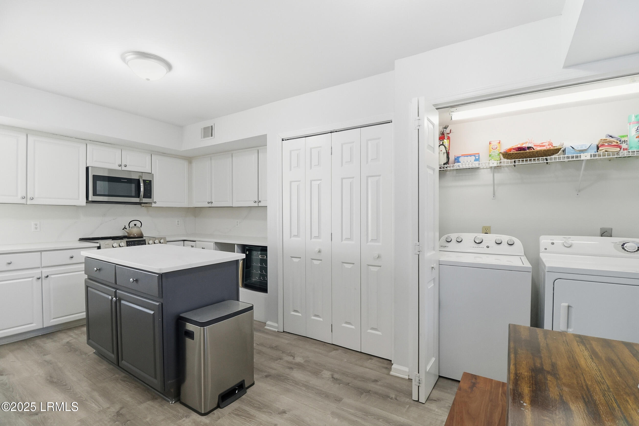 17 Lake Forest Drive 3348