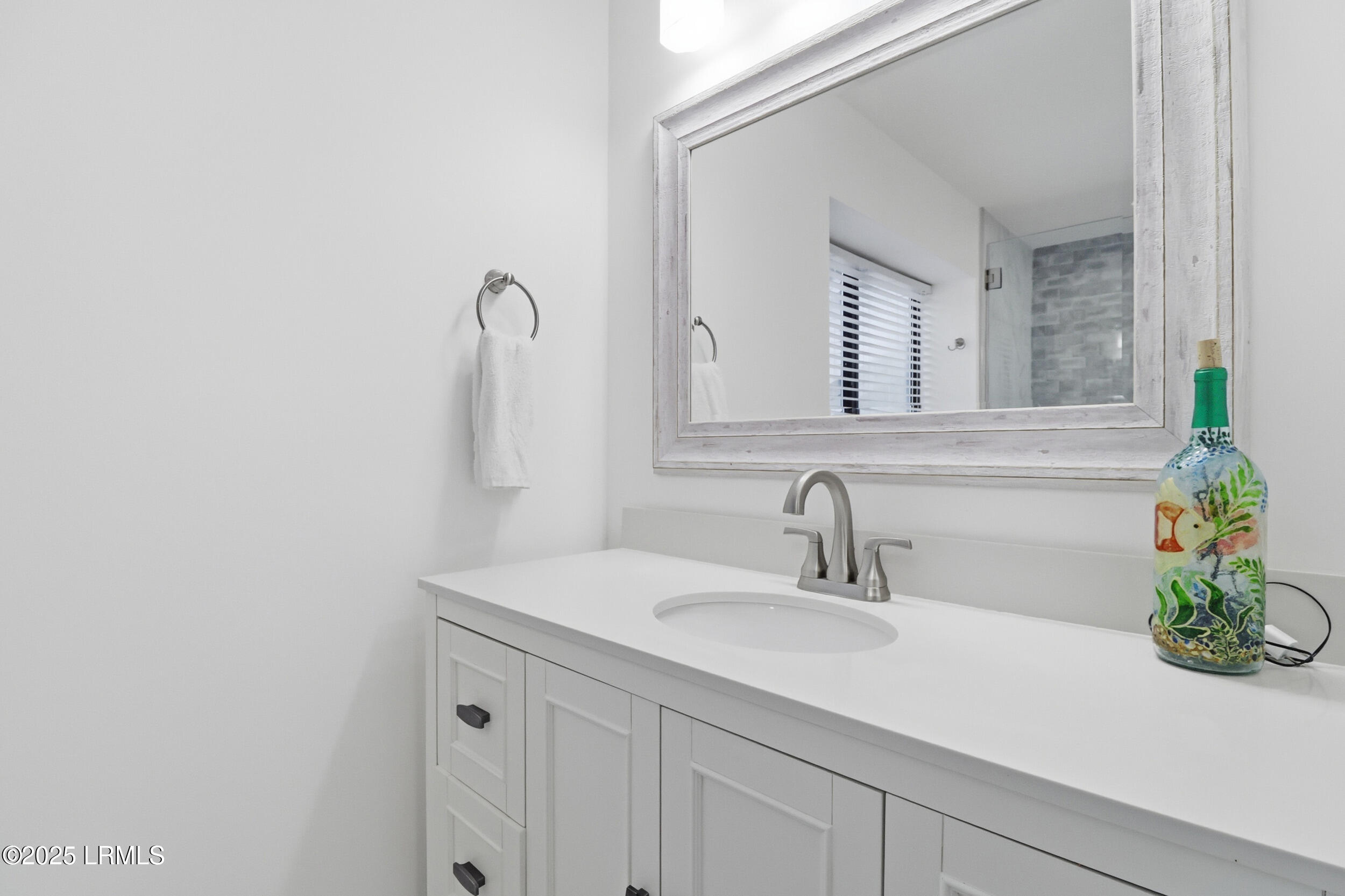 17 Lake Forest Drive 3348