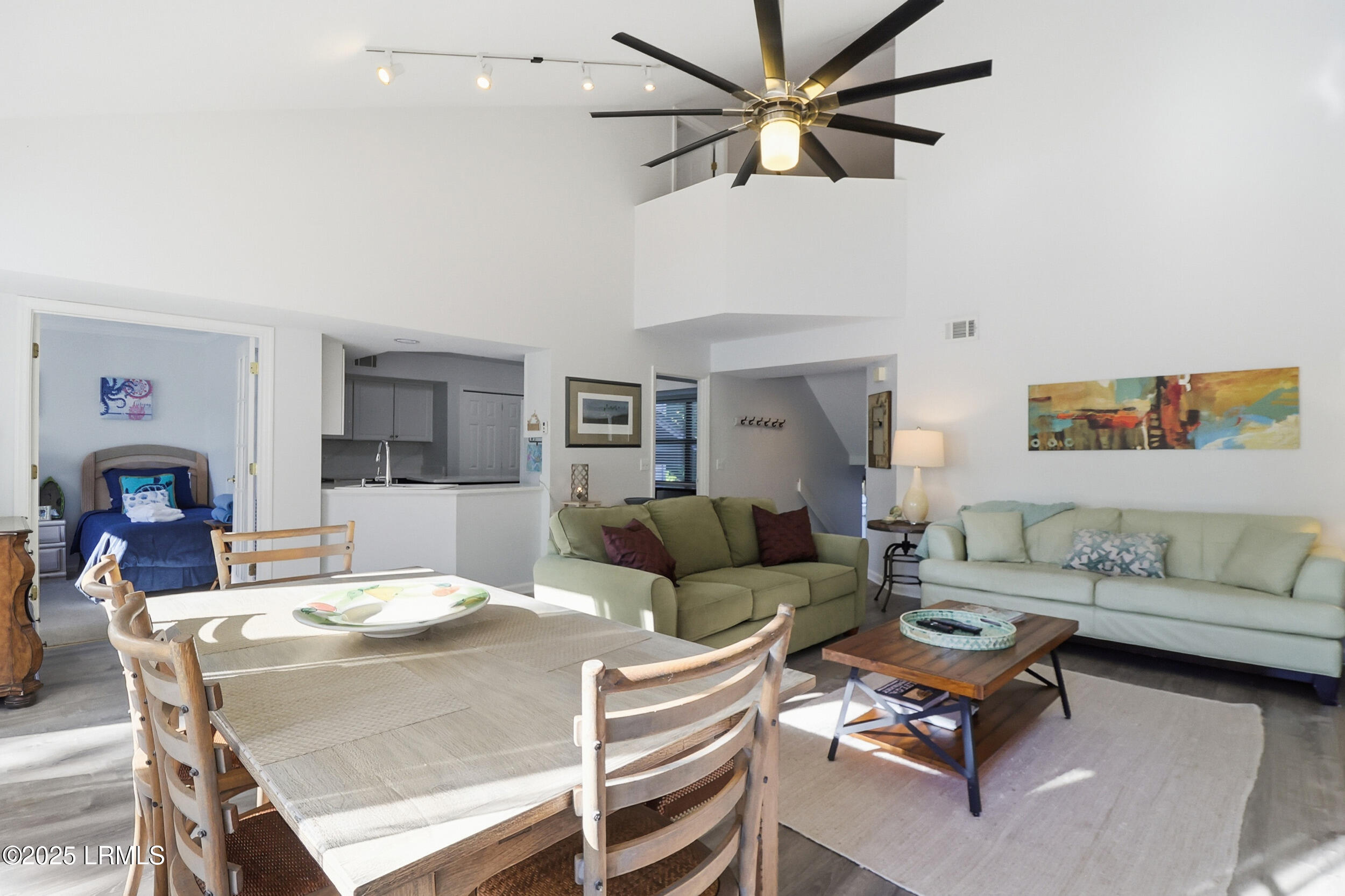17 Lake Forest Drive 3348