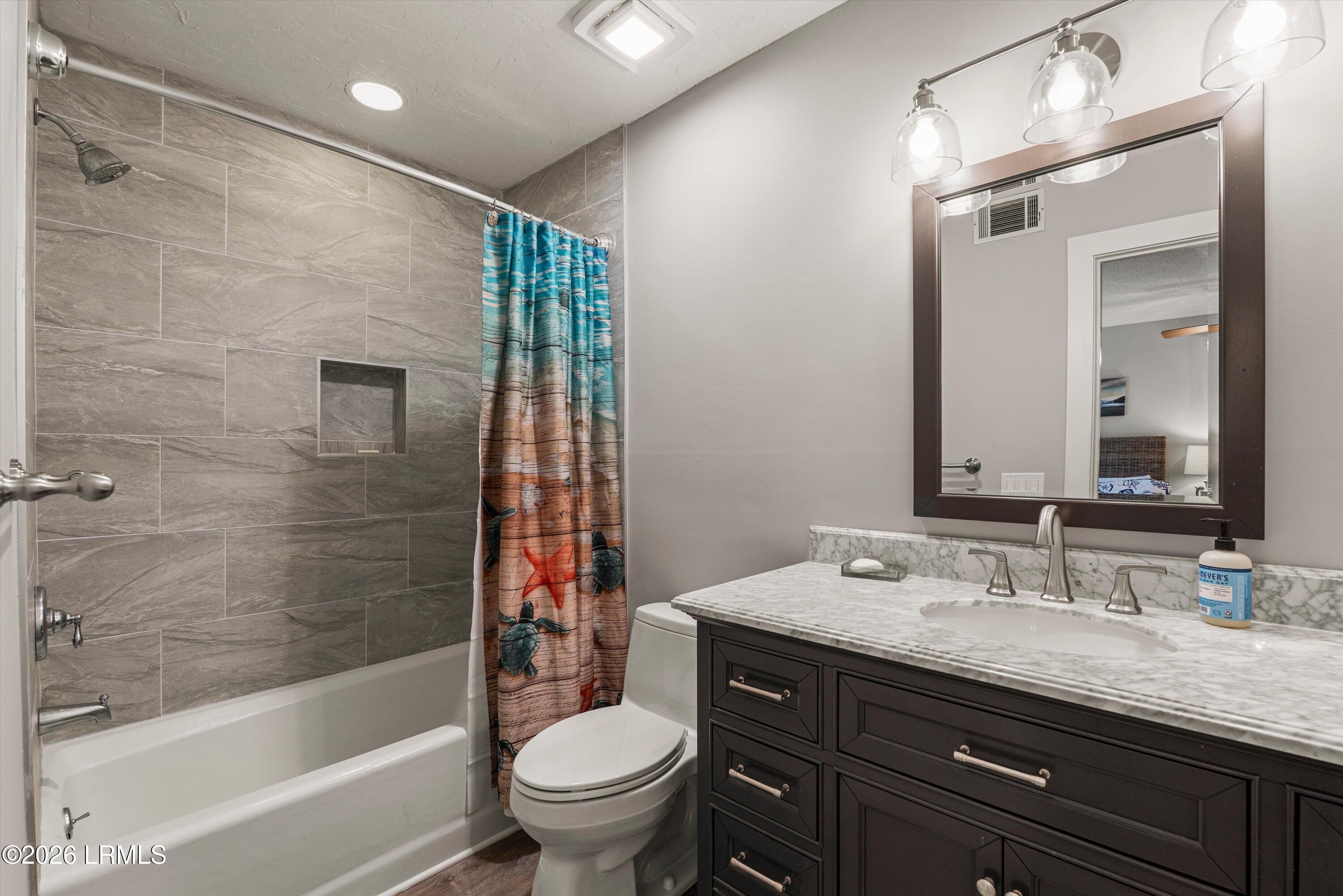 17 Lake Forest Drive 3347