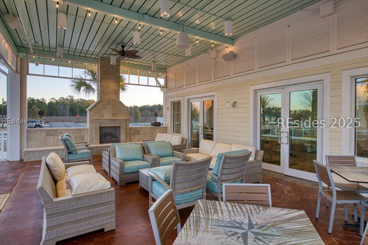 102 Starfish Place