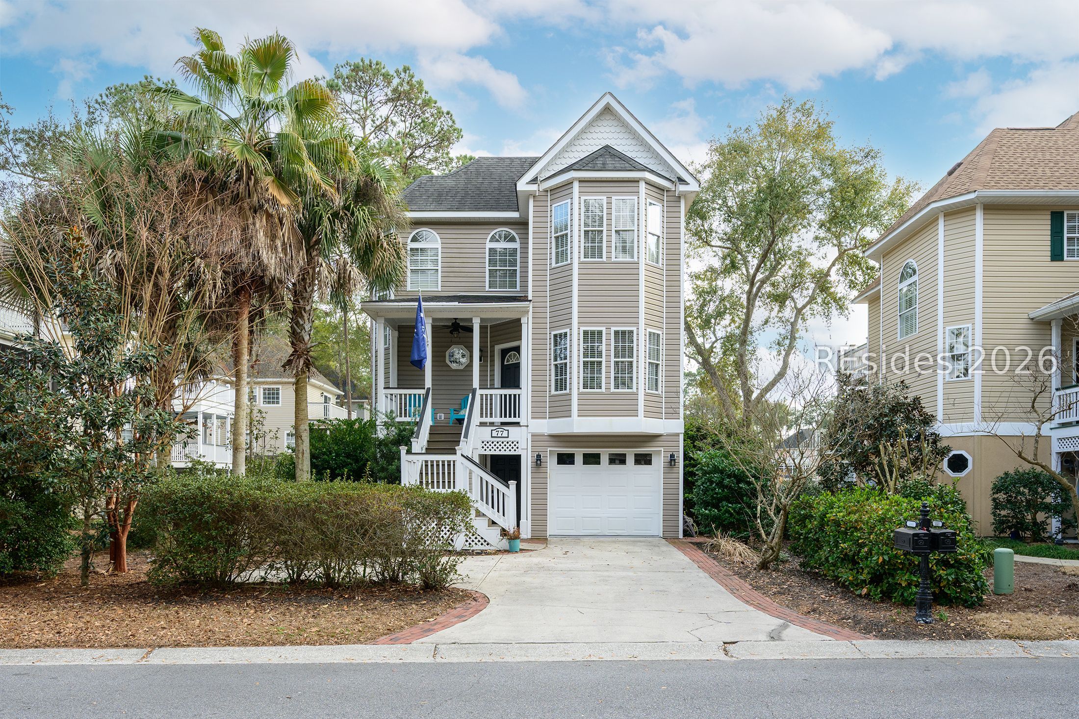 77 Victoria Square Drive