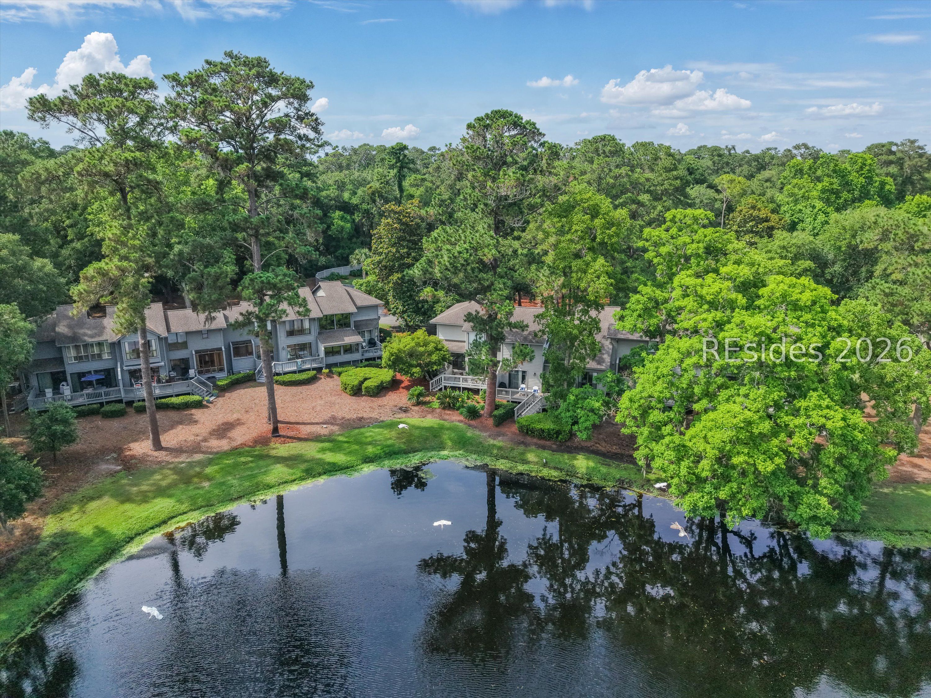 17 Lake Forest Drive Unit: APT 3347