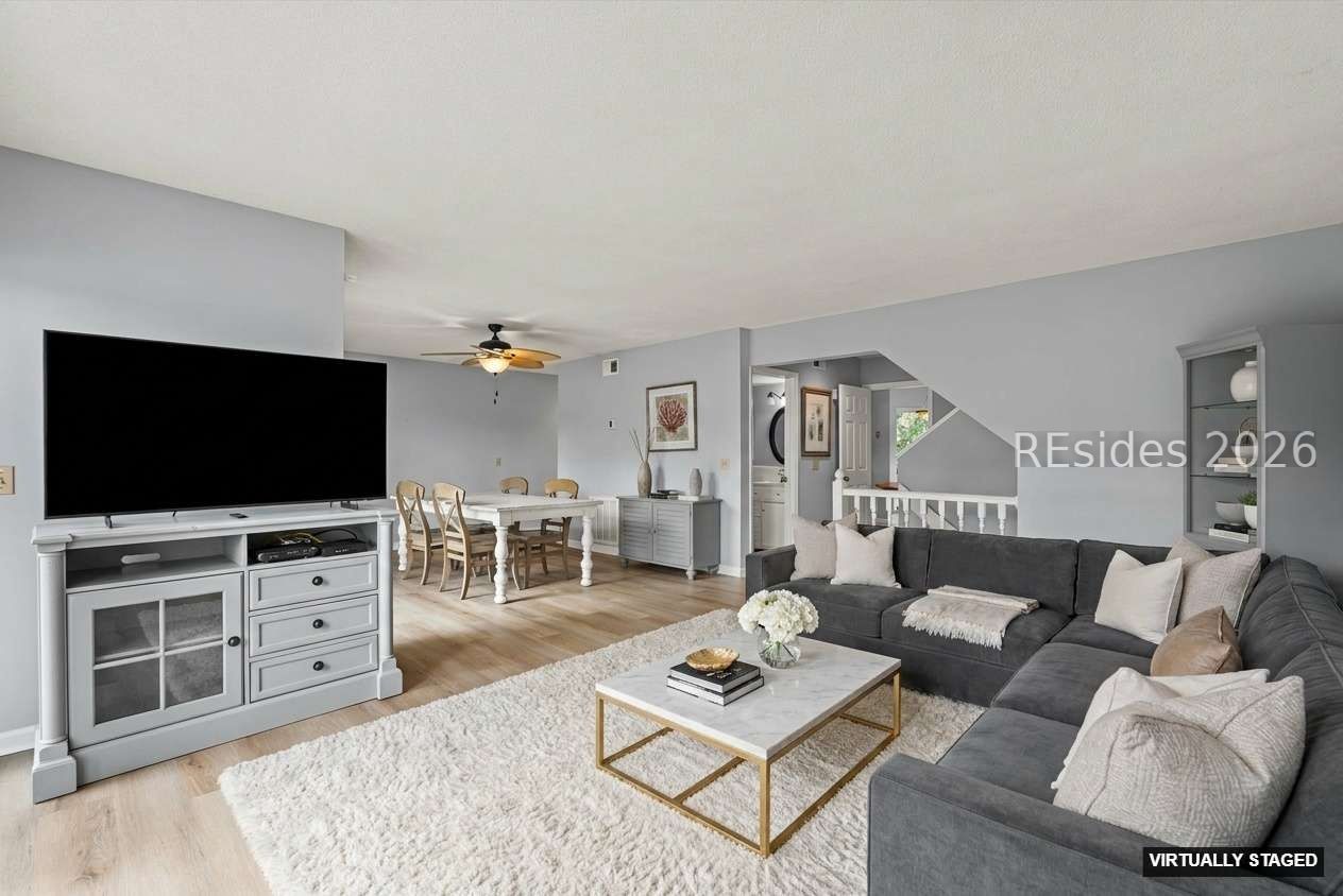 17 Lake Forest Drive Unit: APT 3347