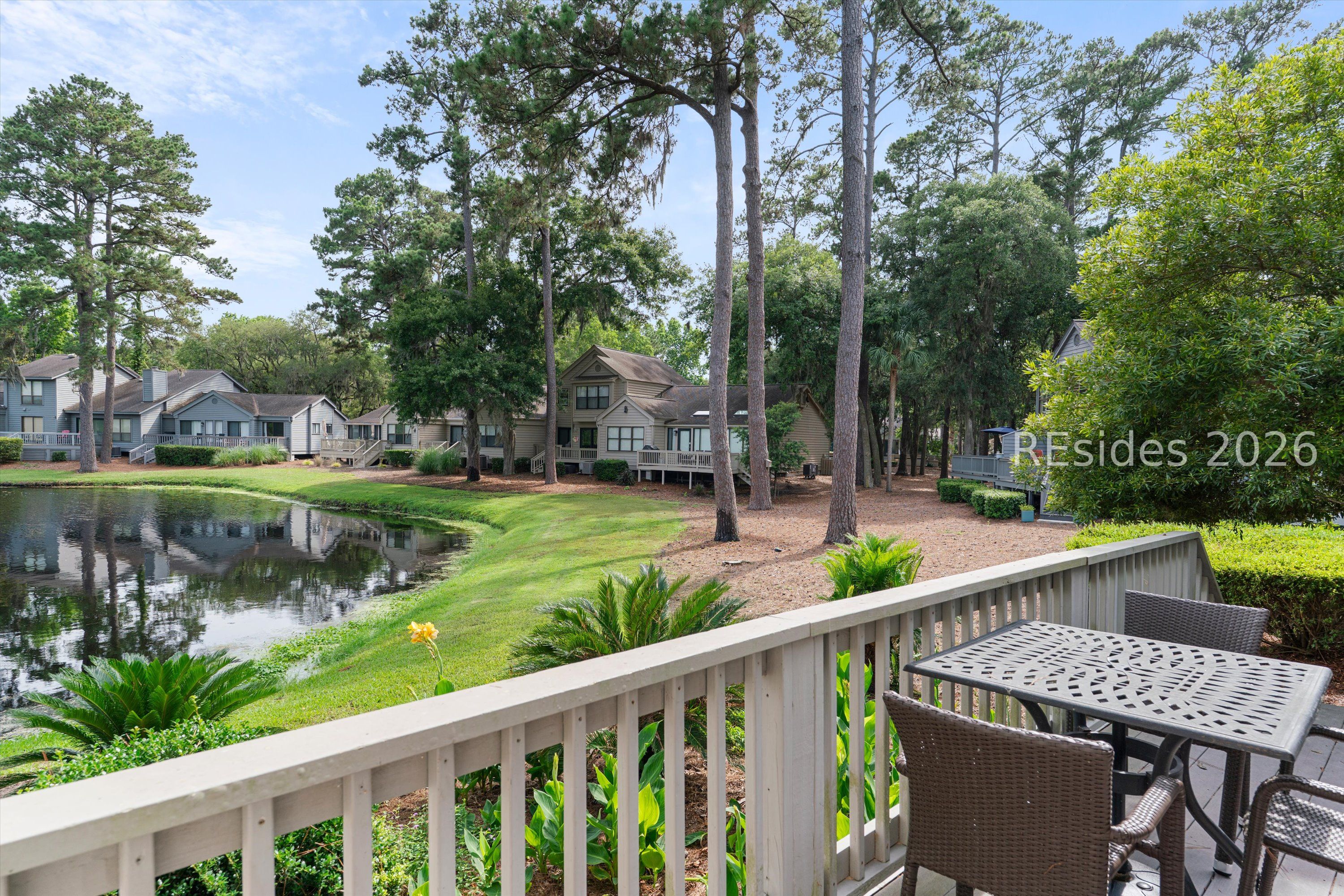 17 Lake Forest Drive Unit: APT 3347