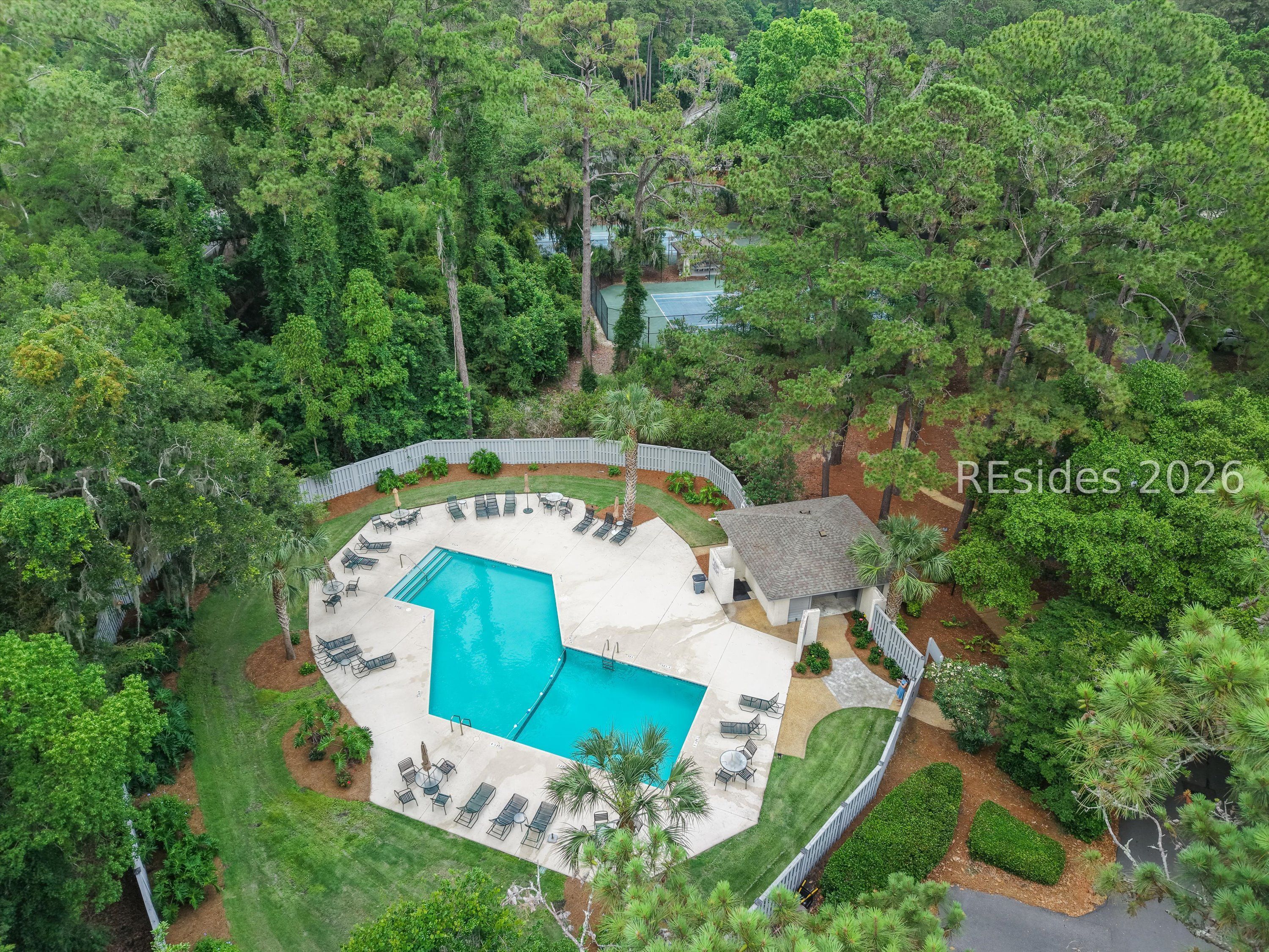 17 Lake Forest Drive Unit: APT 3347