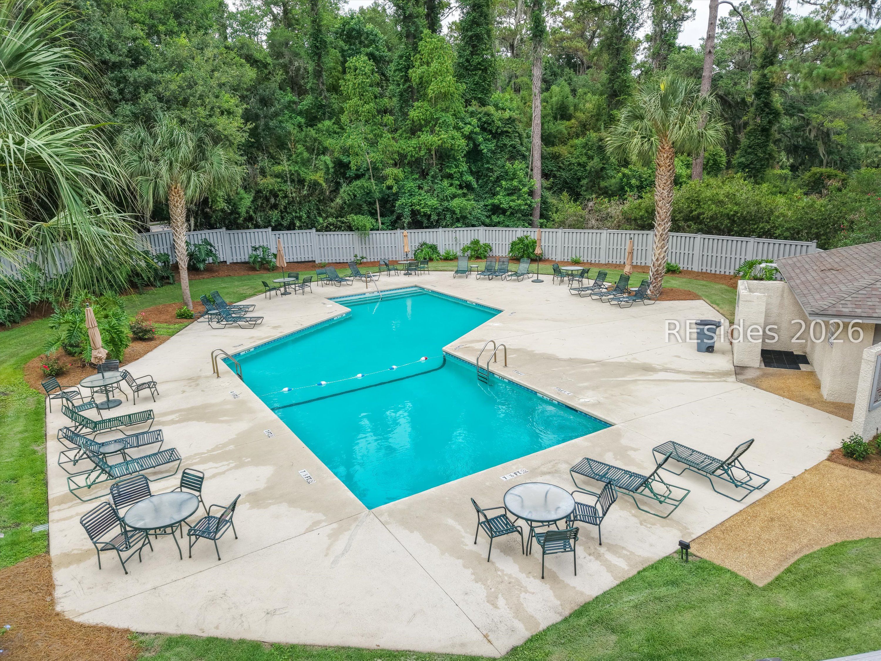 17 Lake Forest Drive Unit: APT 3347