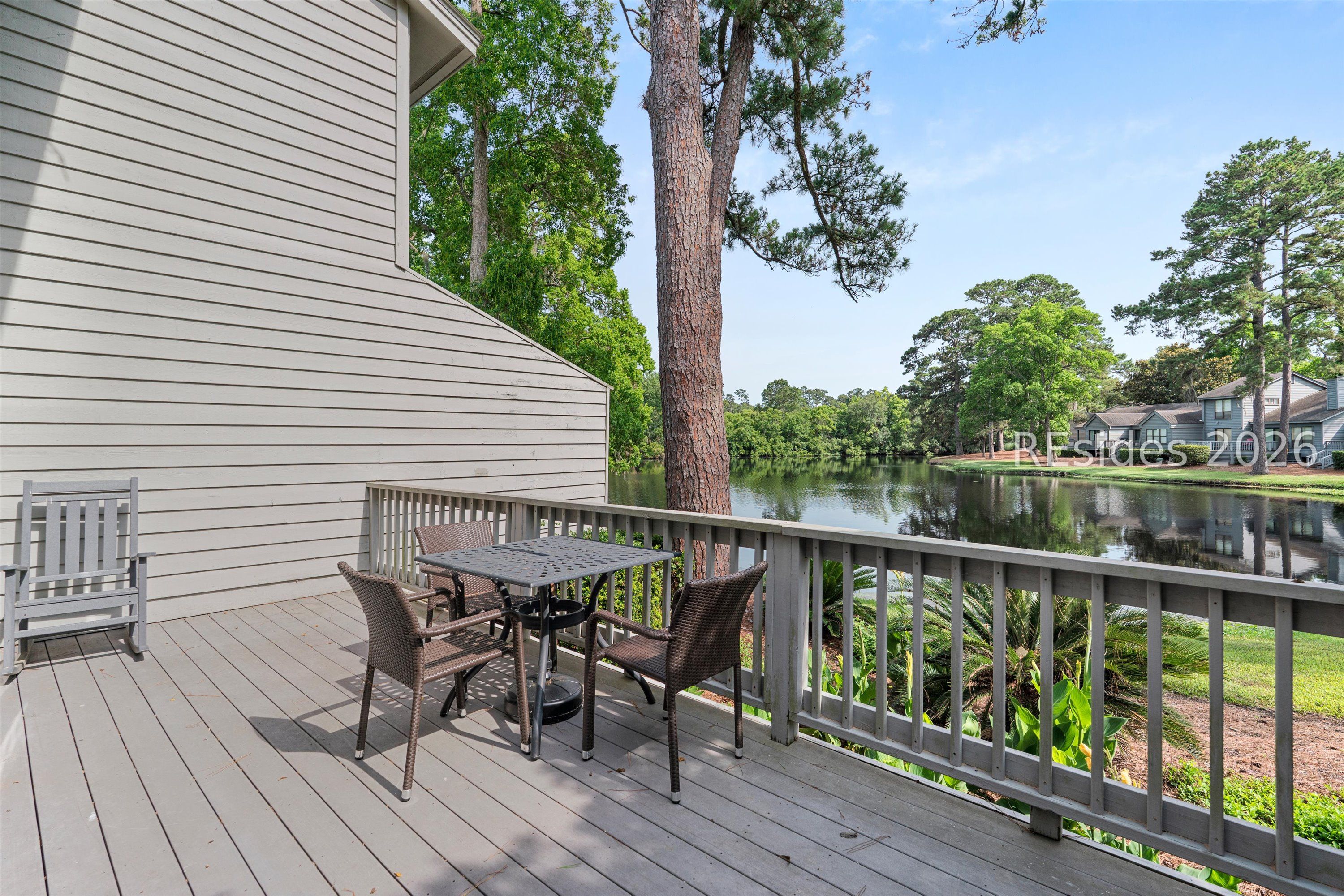 17 Lake Forest Drive Unit: APT 3347