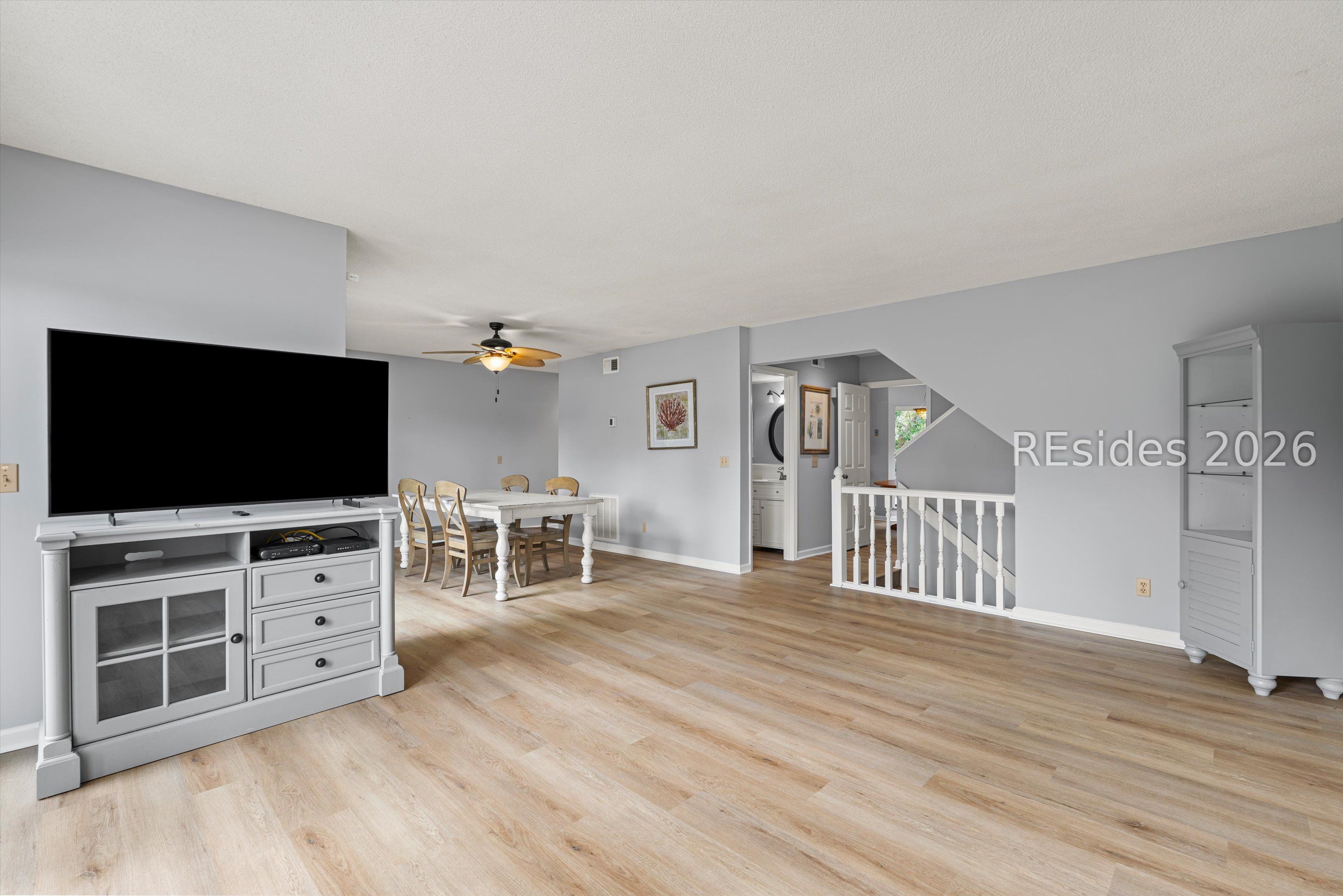 17 Lake Forest Drive Unit: APT 3347