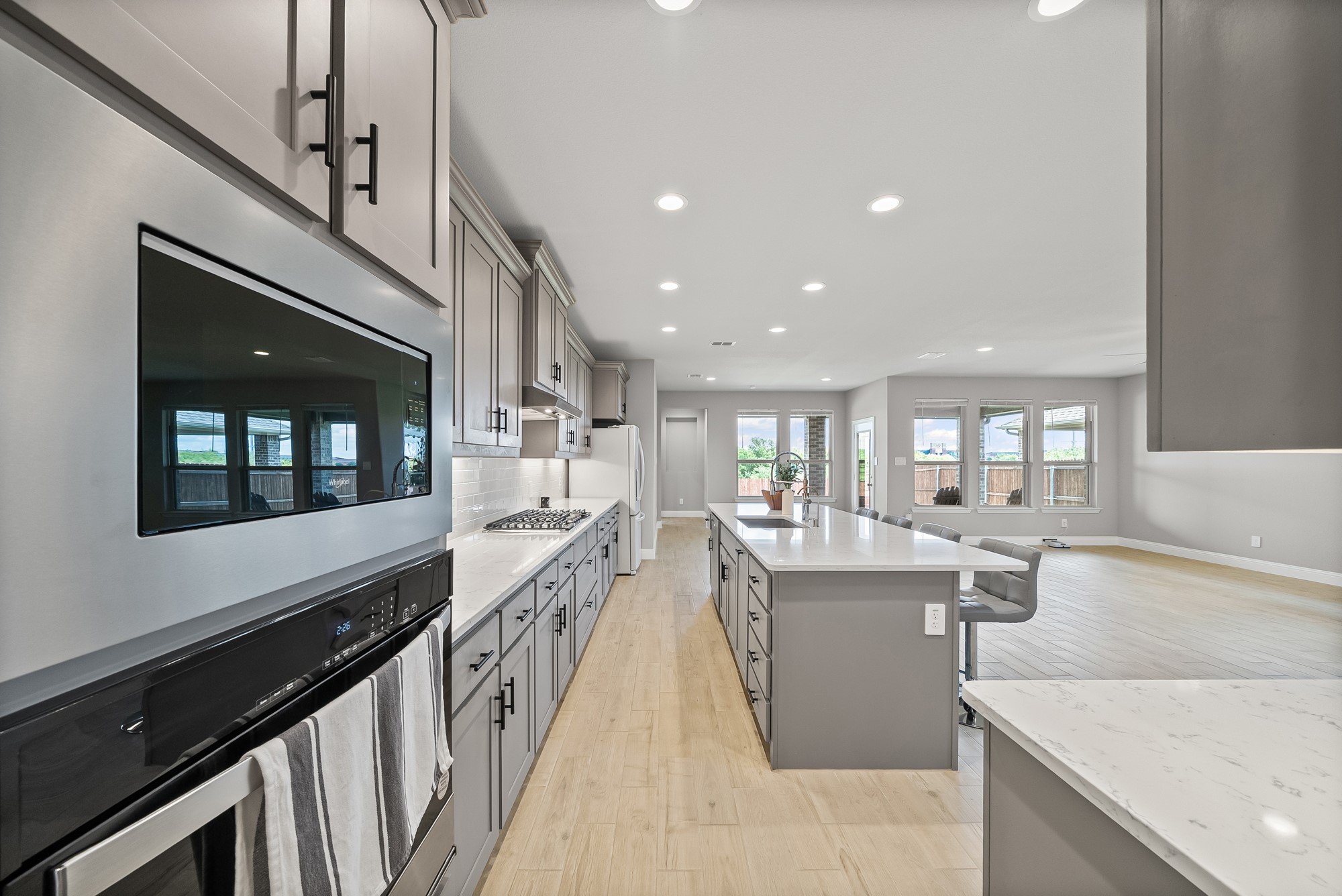 5916 Pine River Lane