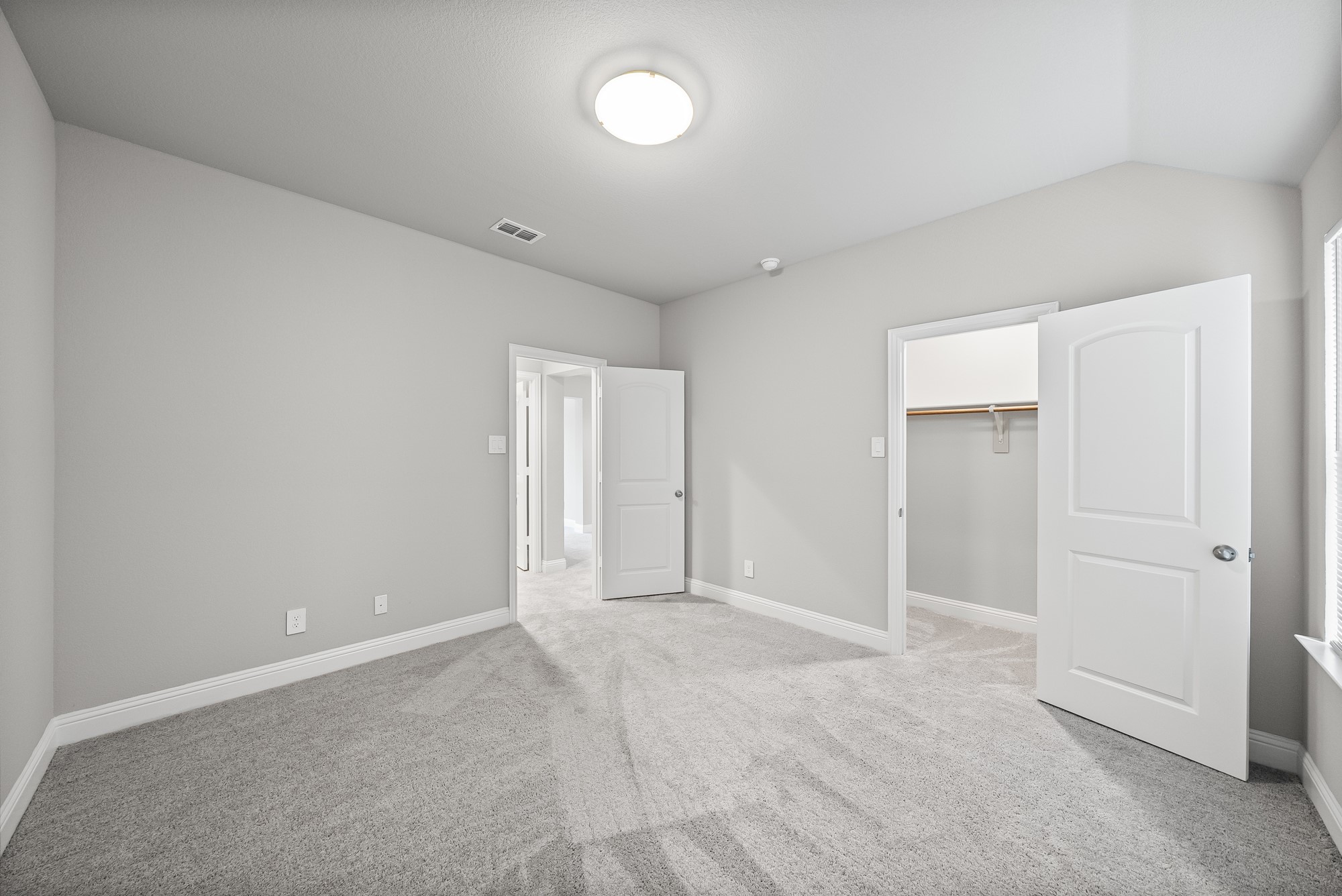 5916 Pine River Lane