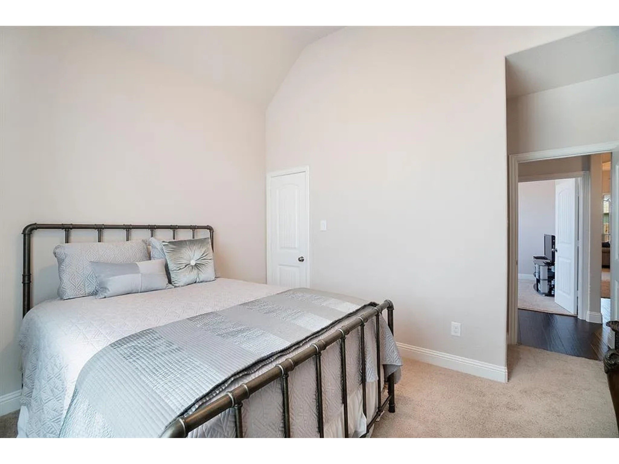 744 Shadow River Drive