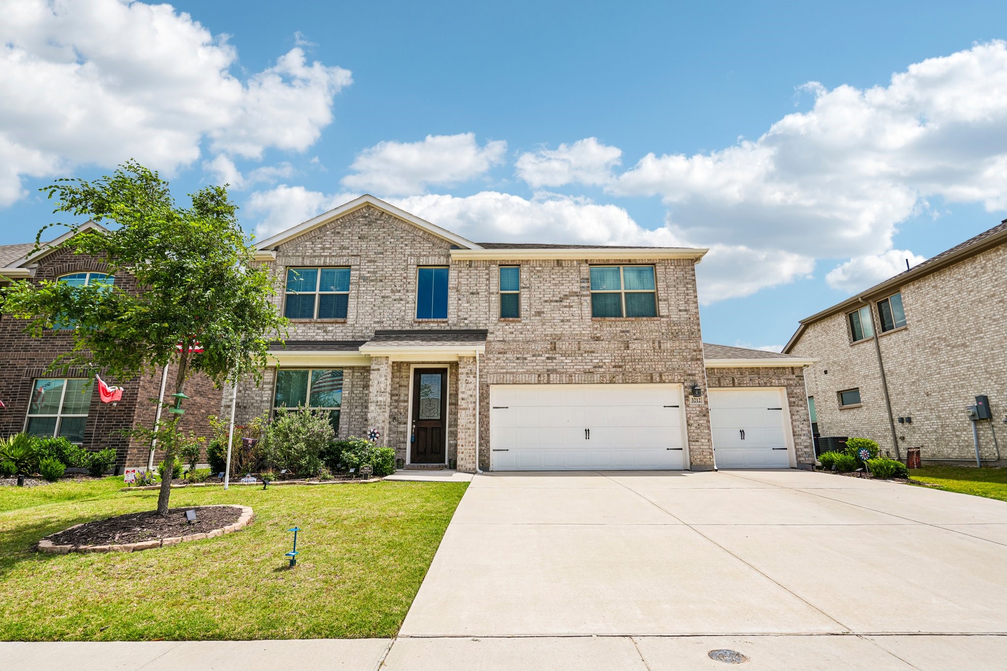 3212 Grande View