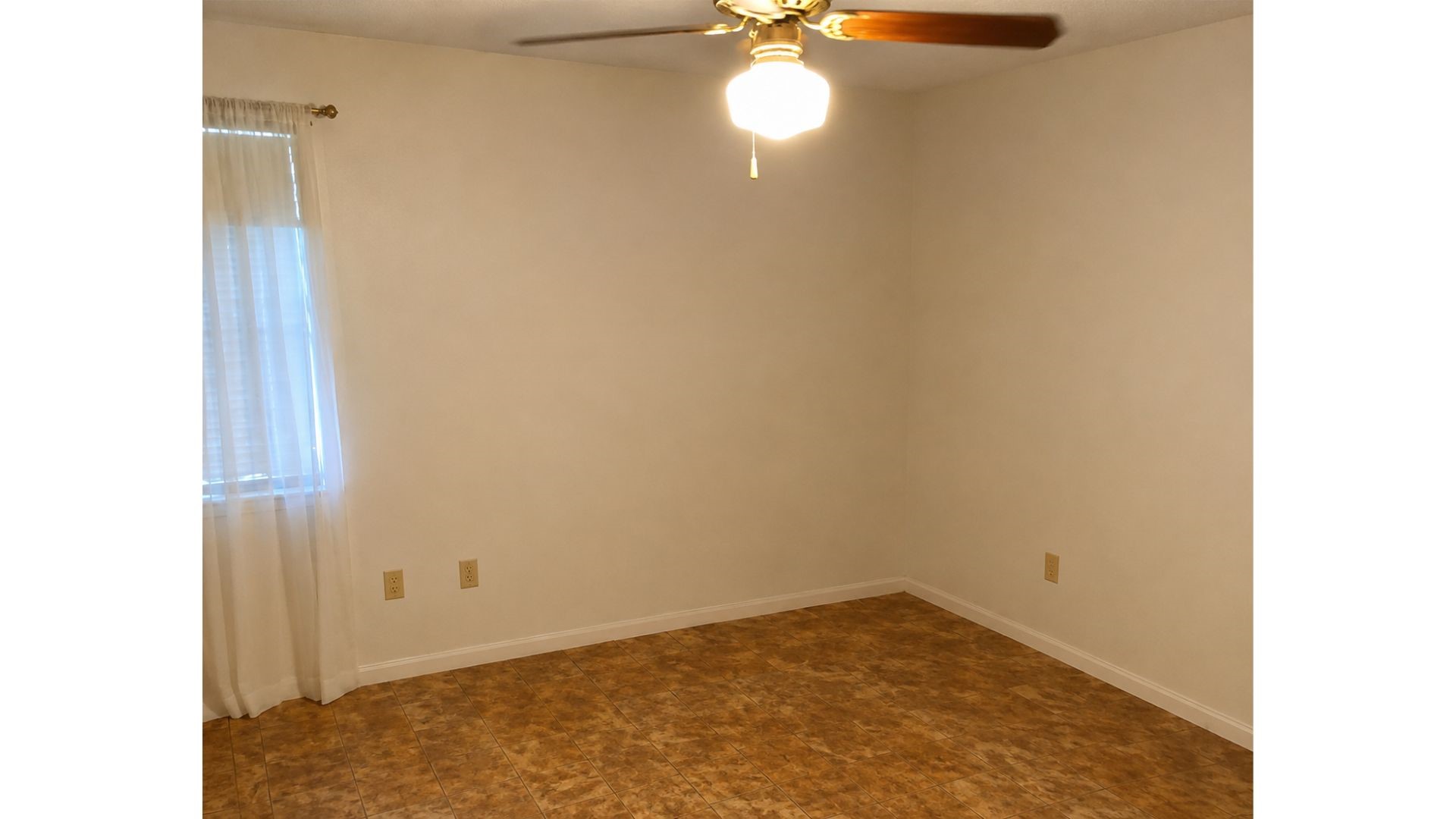 222 Woodland Circle