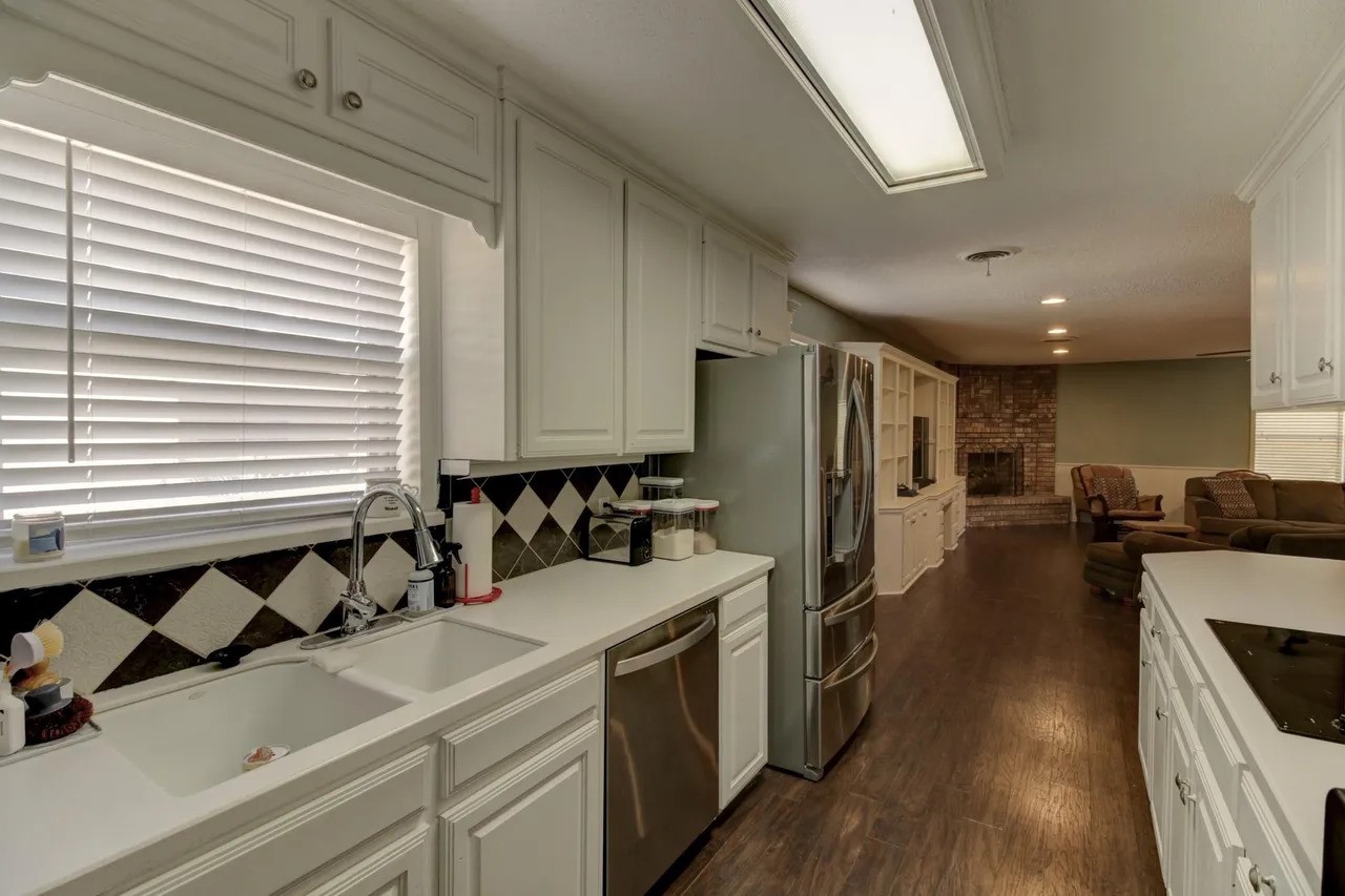 1911 Cypress Court