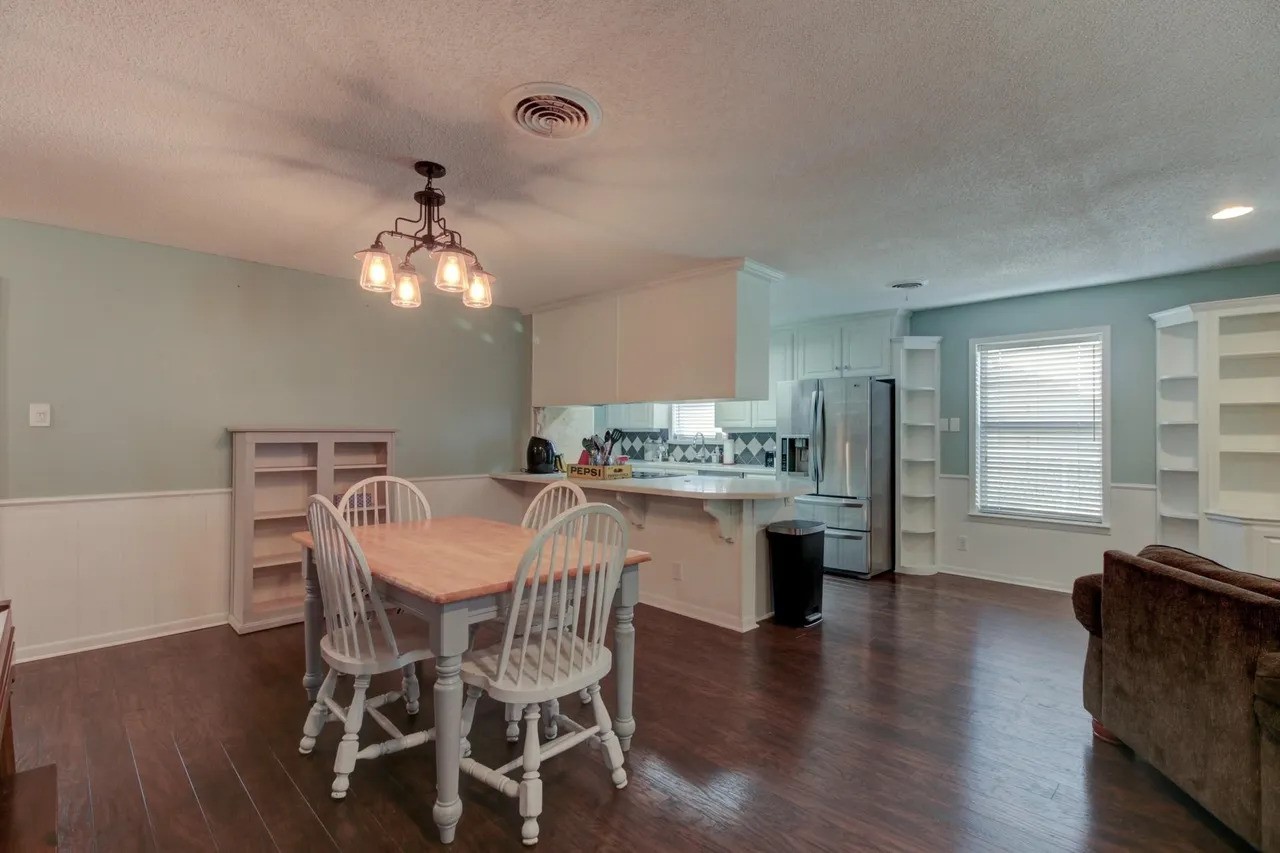 1911 Cypress Court