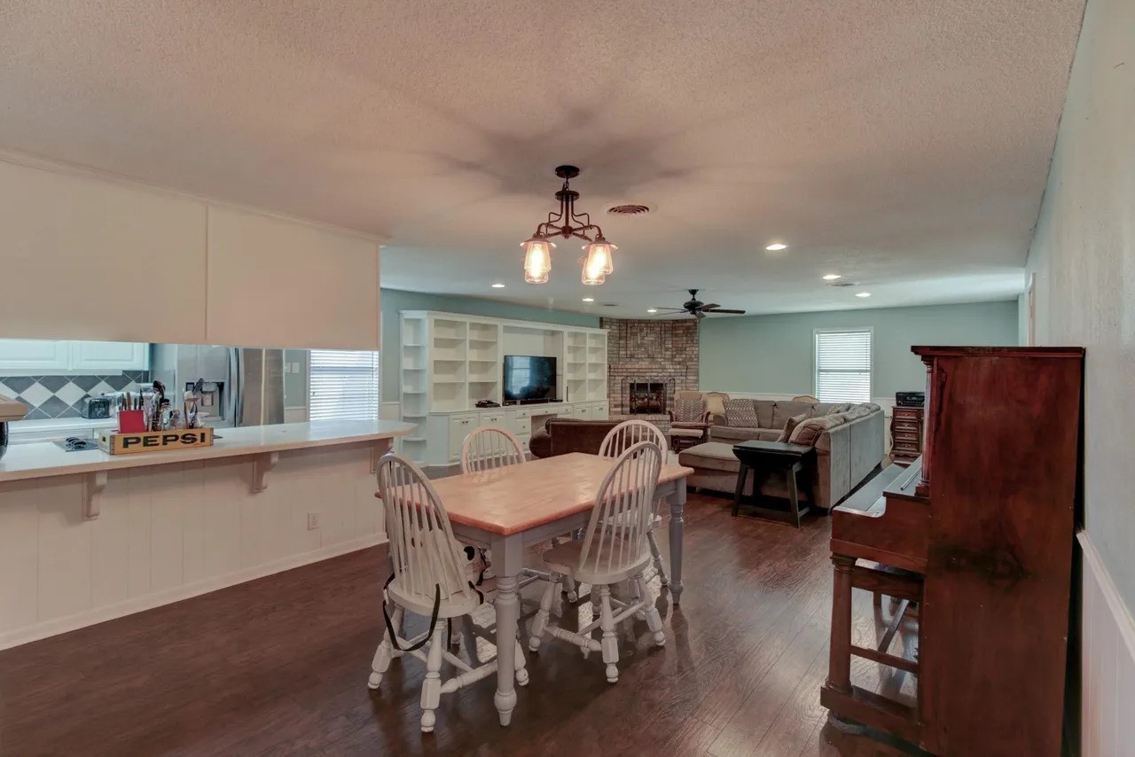 1911 Cypress Court