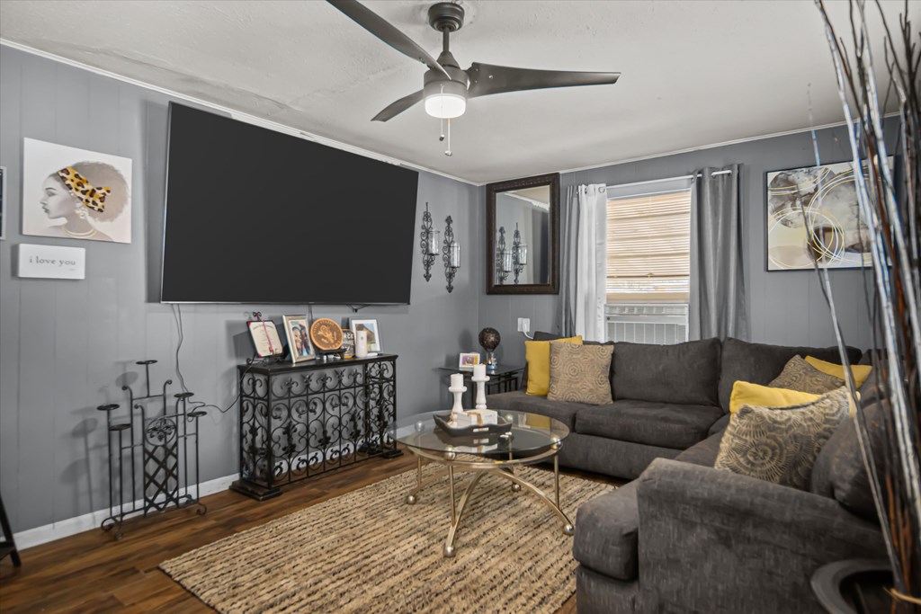 1504 May Street