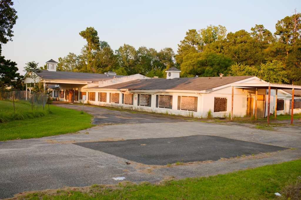 1712 N. Timberland