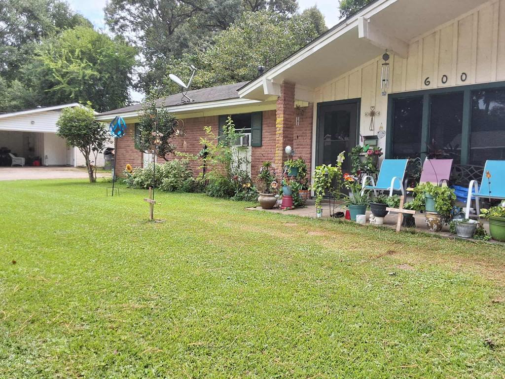 600 Willow Oak Drive