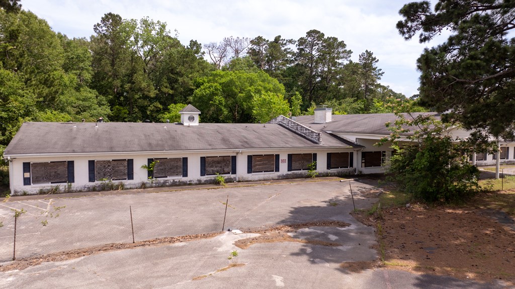 1712 N. Timberland