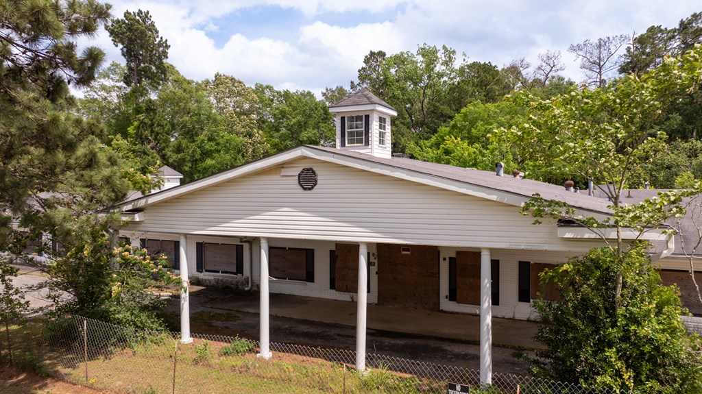 1712 N. Timberland