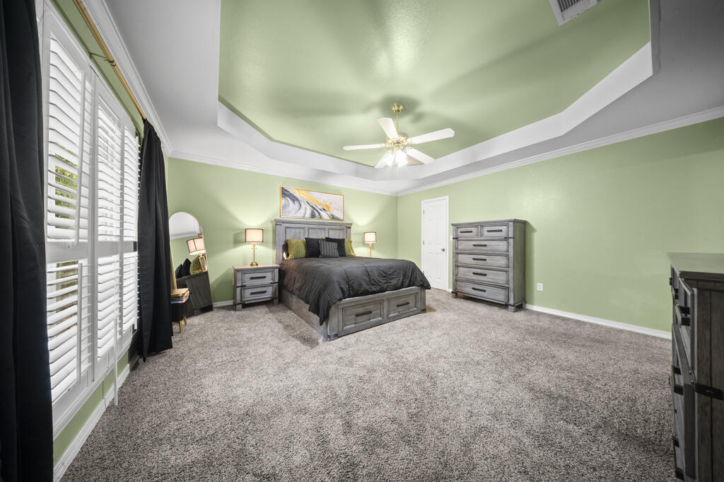 18 Red Oak Lane