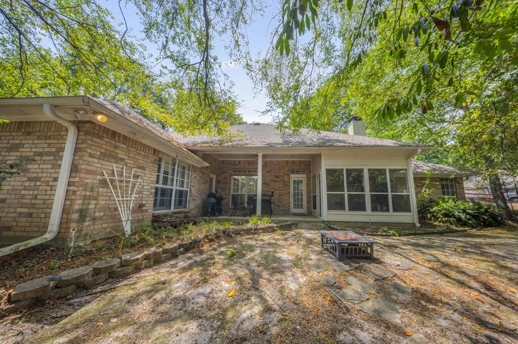 18 Red Oak Lane