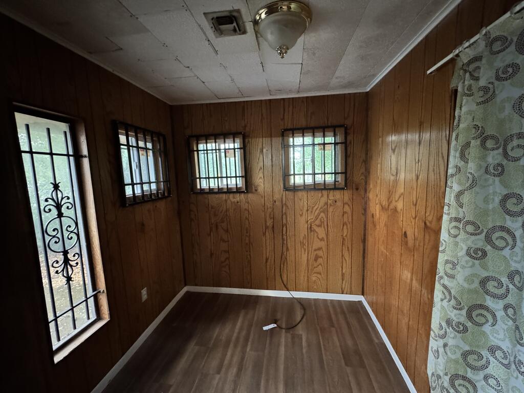 407 Kurth Drive