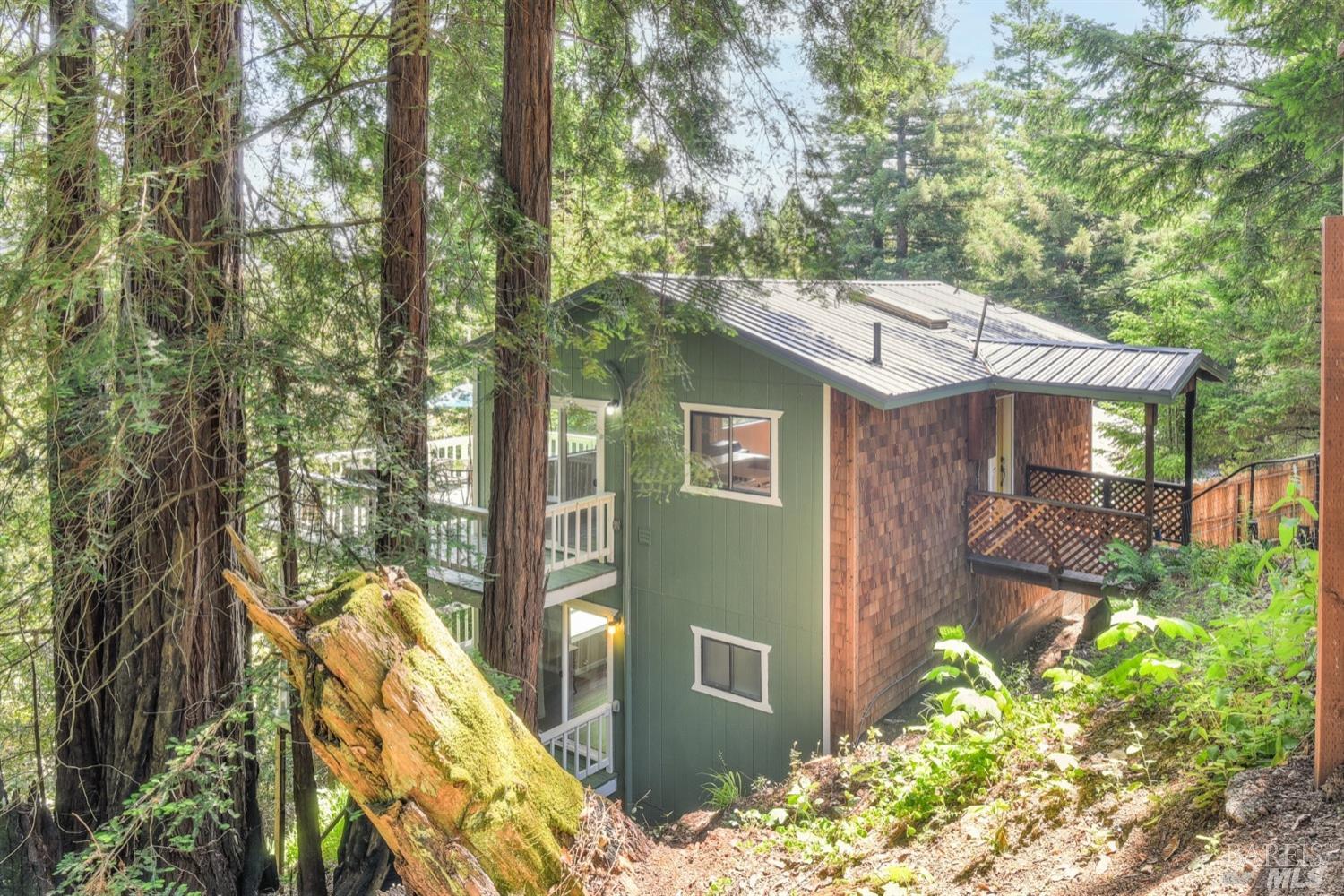 45681 Pacific Woods Rd