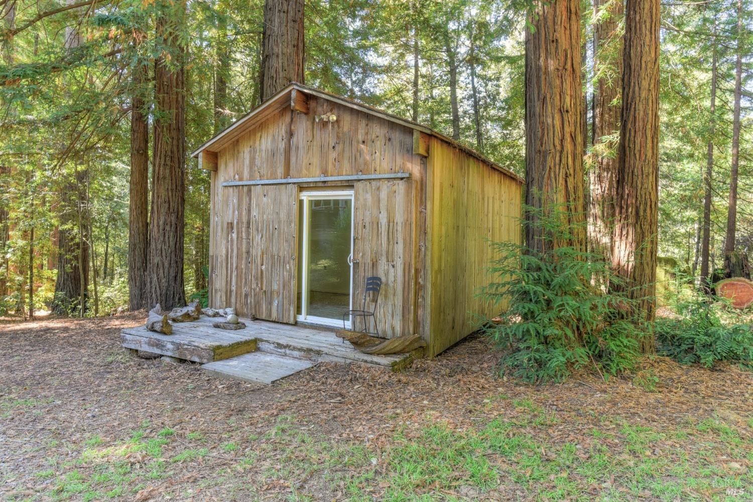 45840 Pacific Woods Rd